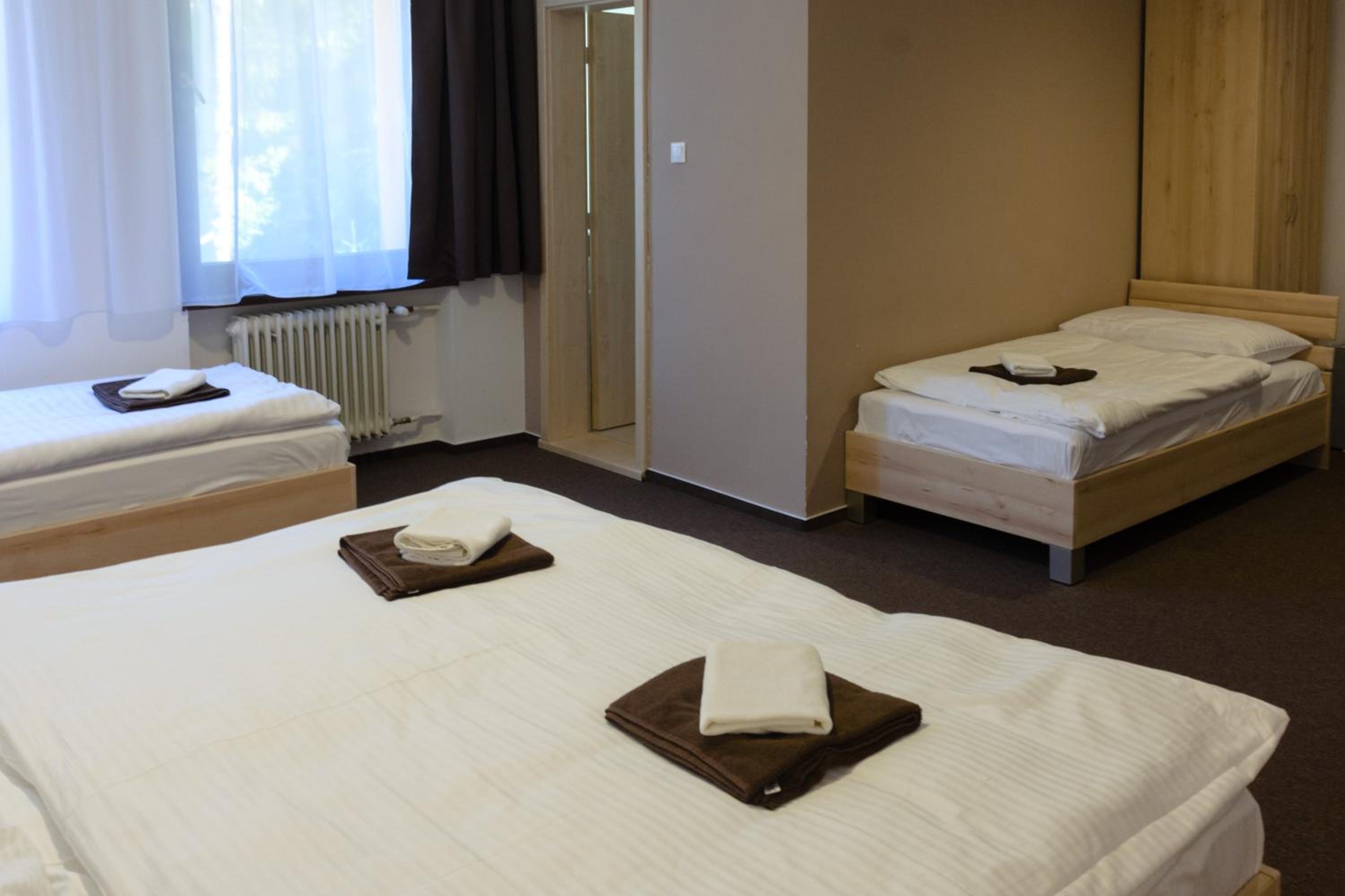 Triple Room with Kitchenette - Photo 3