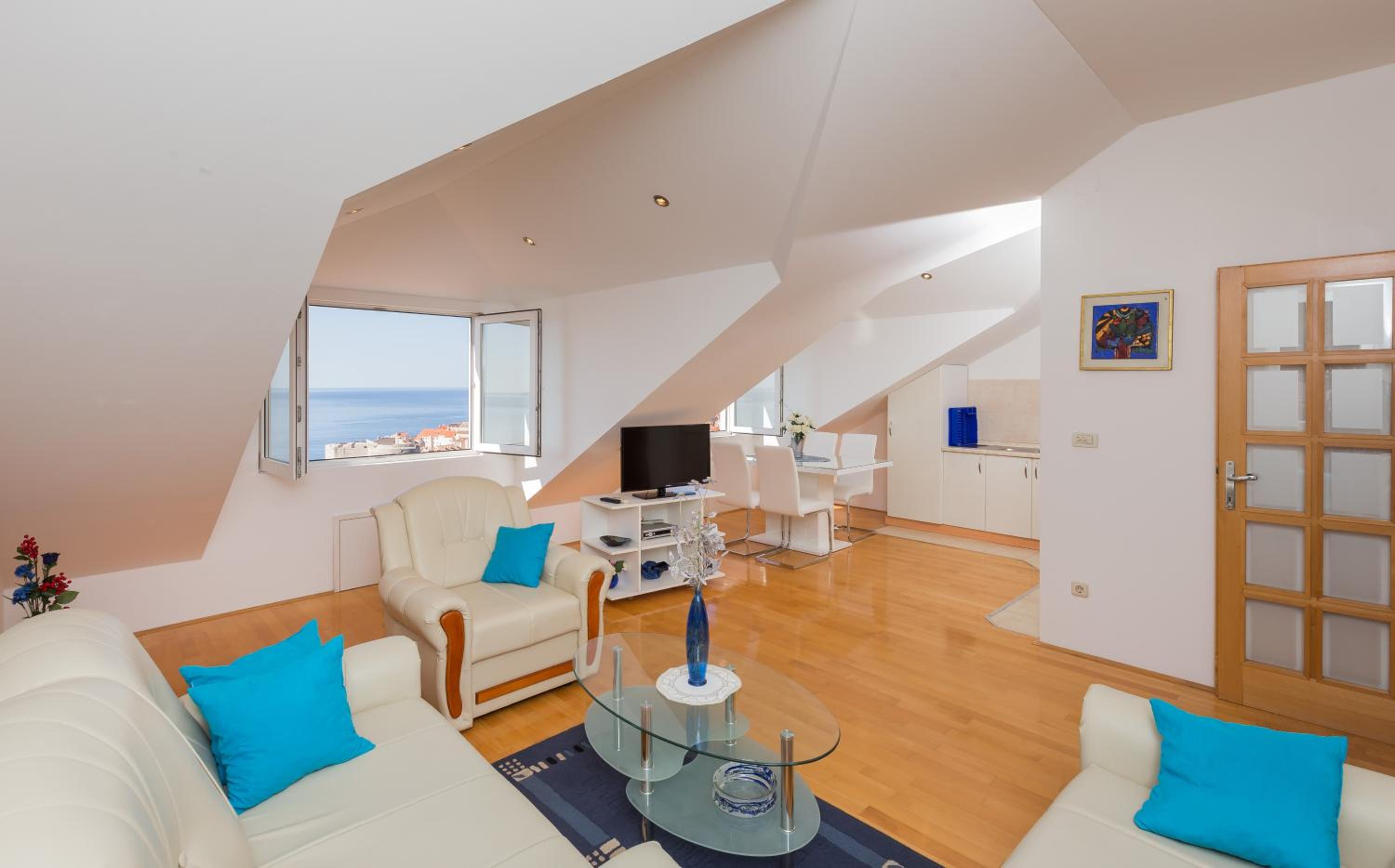 Apartment with Sea View