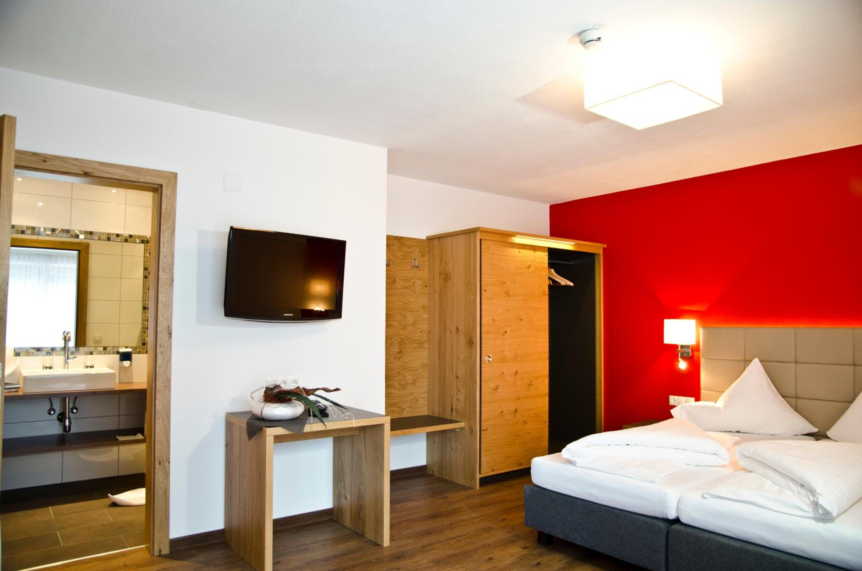 Double Room with Balcony photo 2