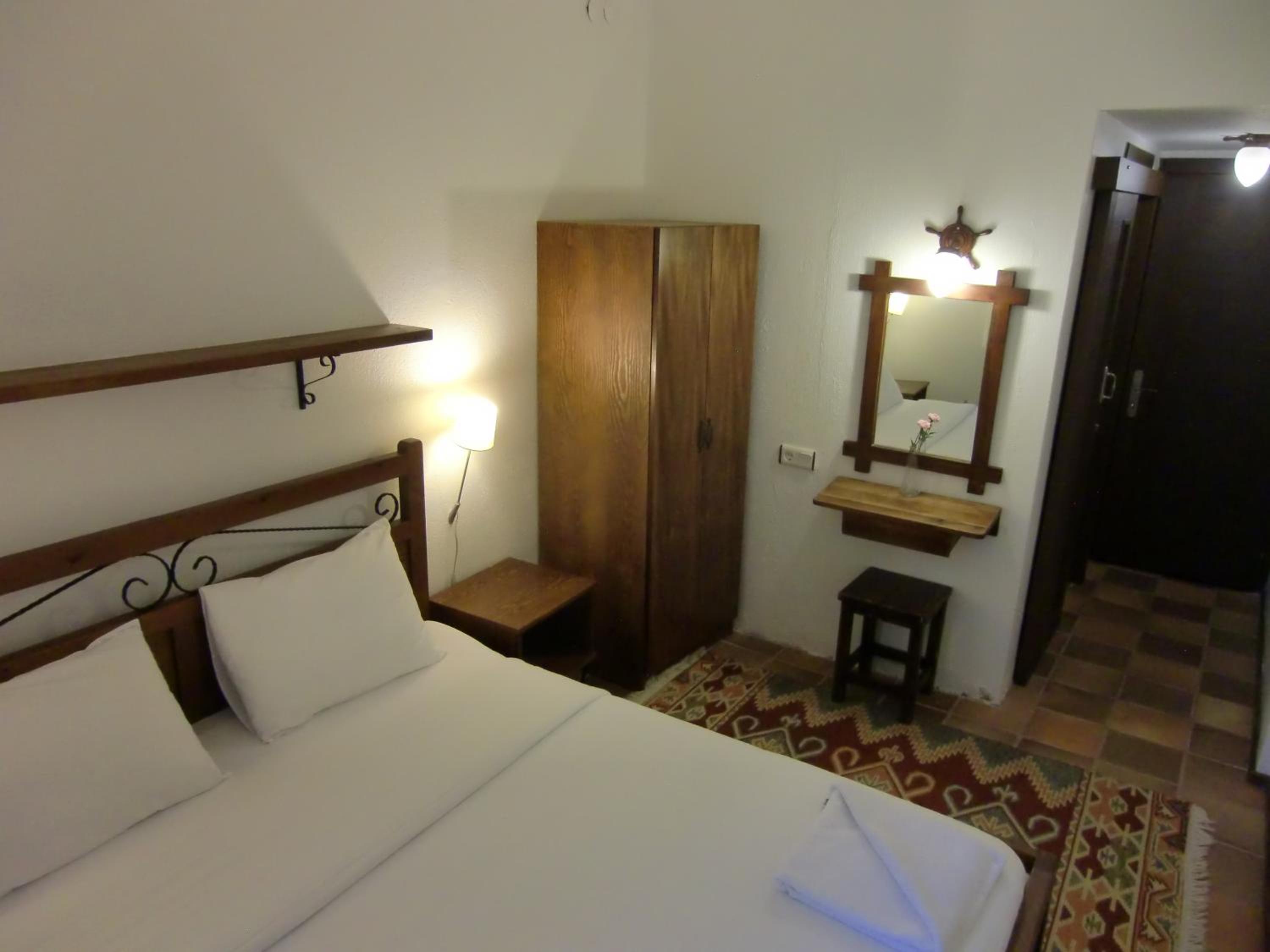 Standard Double Room photo 2