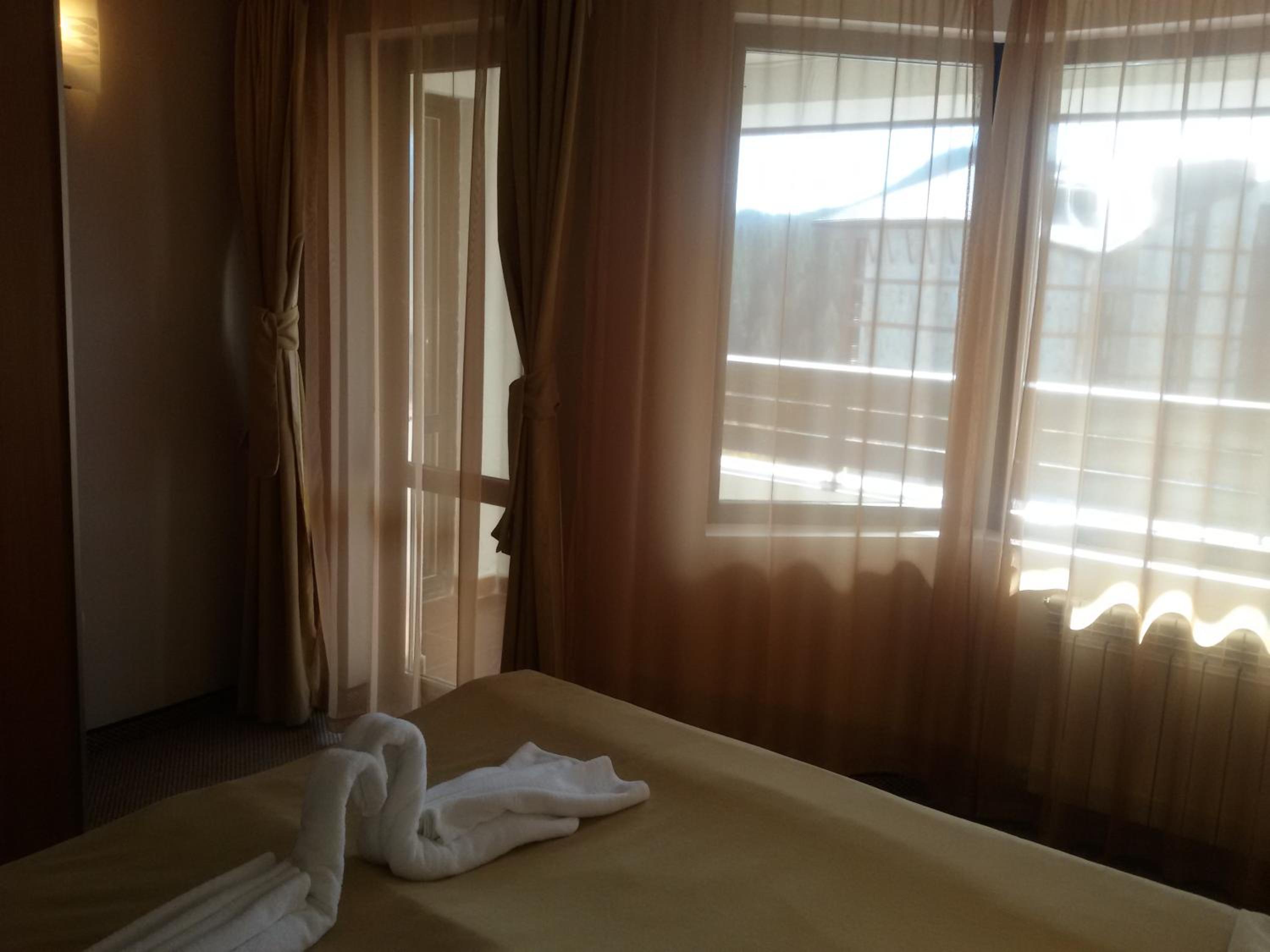 Spacious One-Bedroom Apartment (4 Adults) photo 2