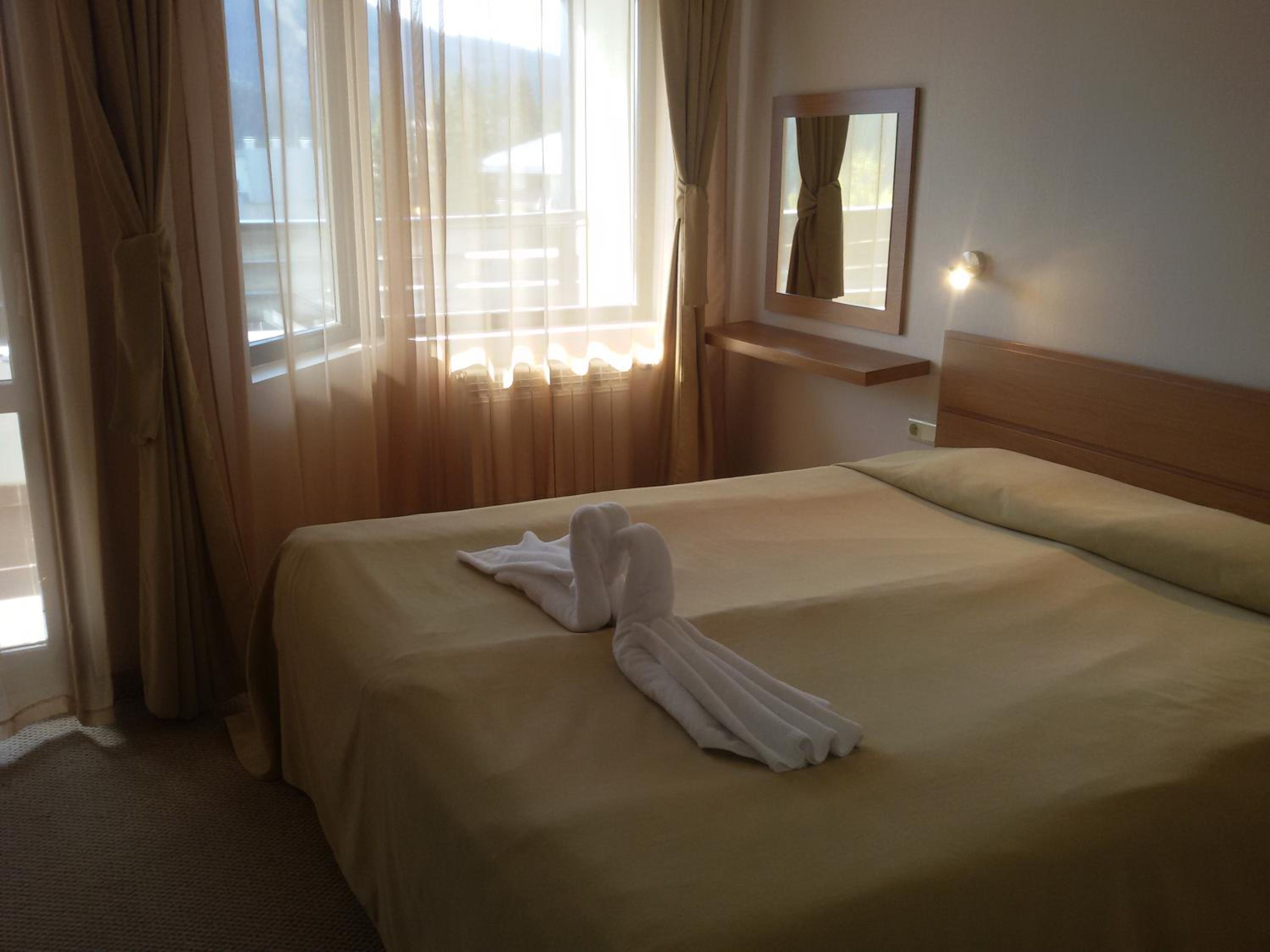 Spacious One-Bedroom Apartment (4 Adults) photo 3