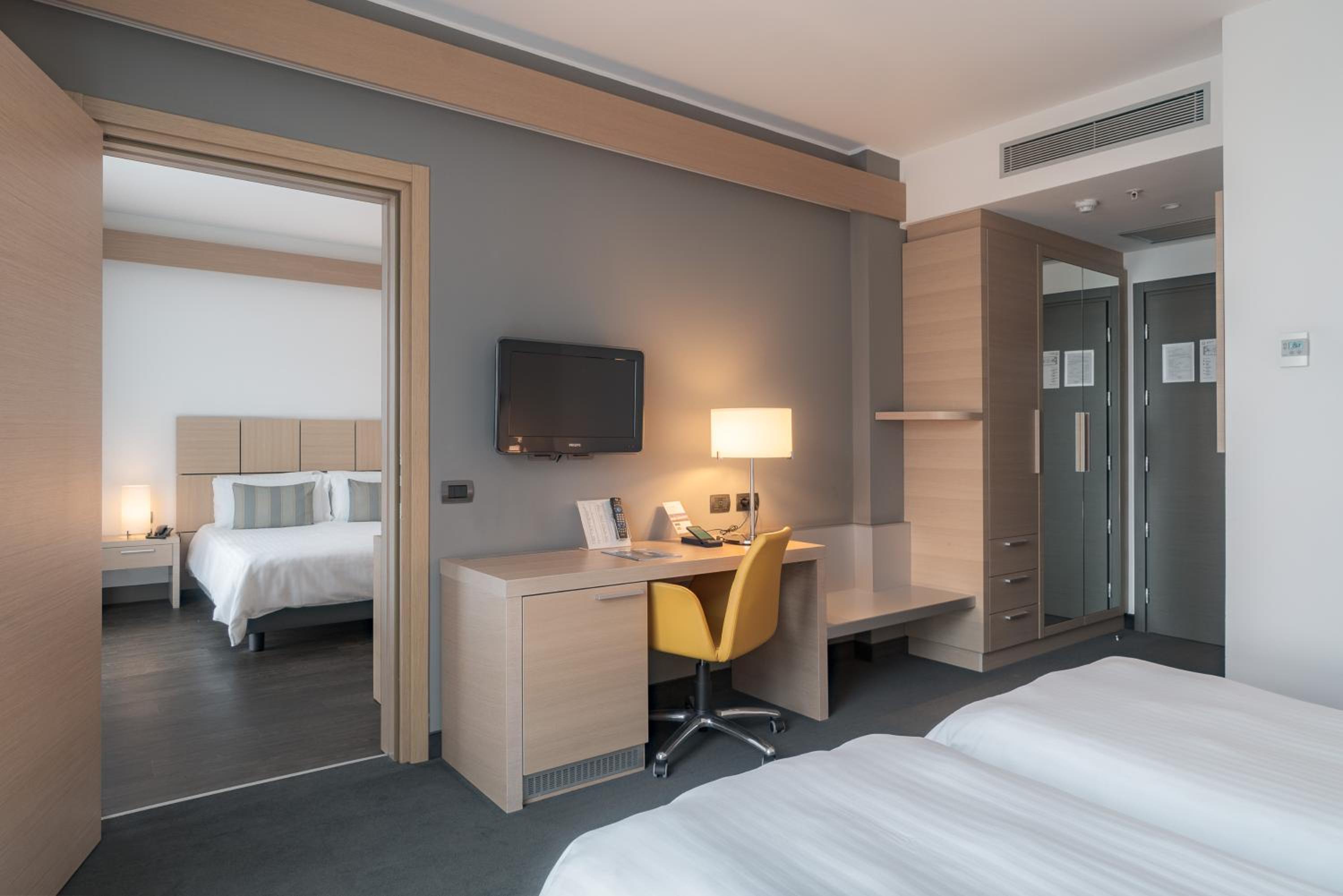 Executive Double or Twin Room - Photo 3