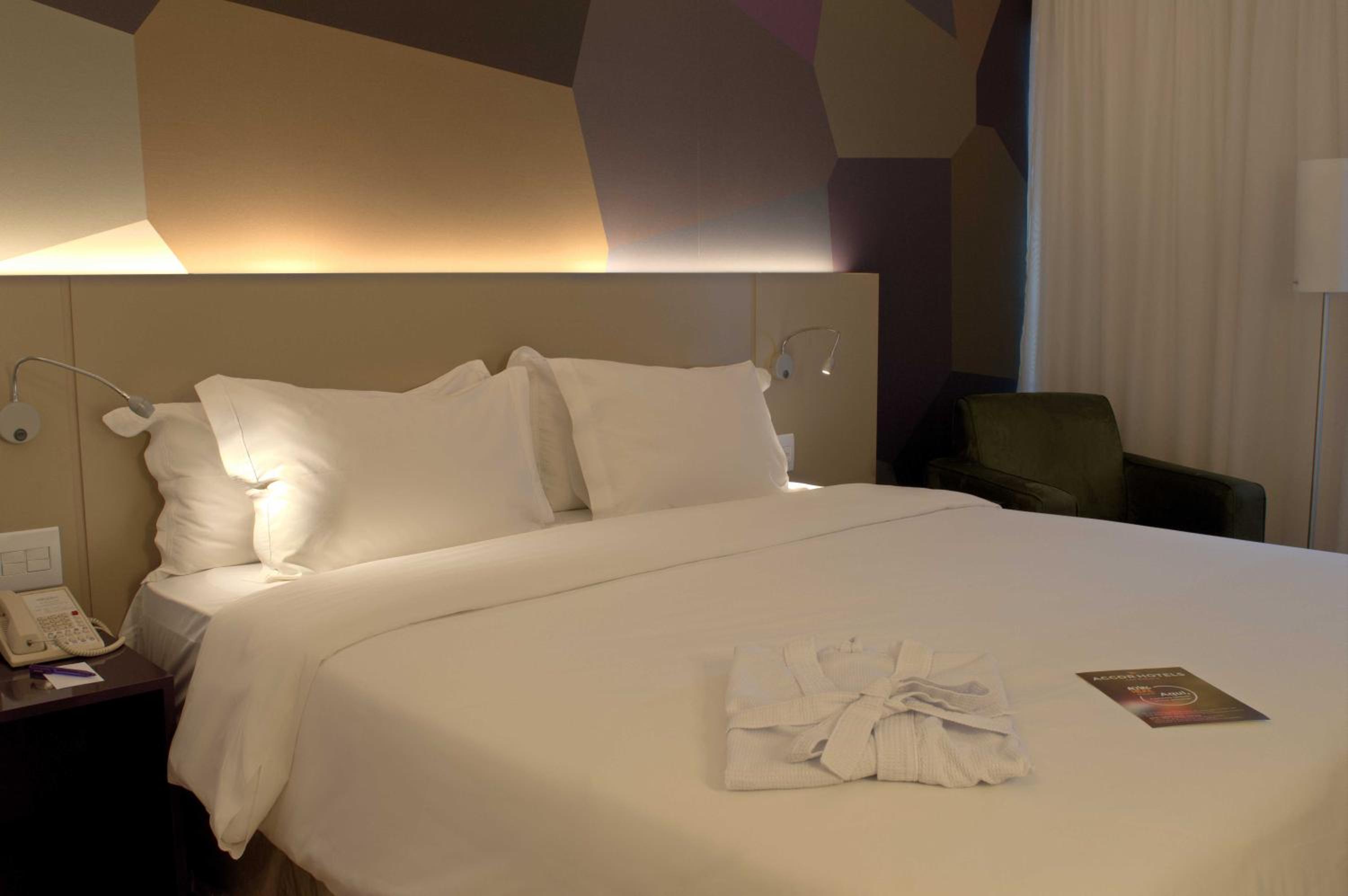 Superior King Room - Executive Floor - Photo 8