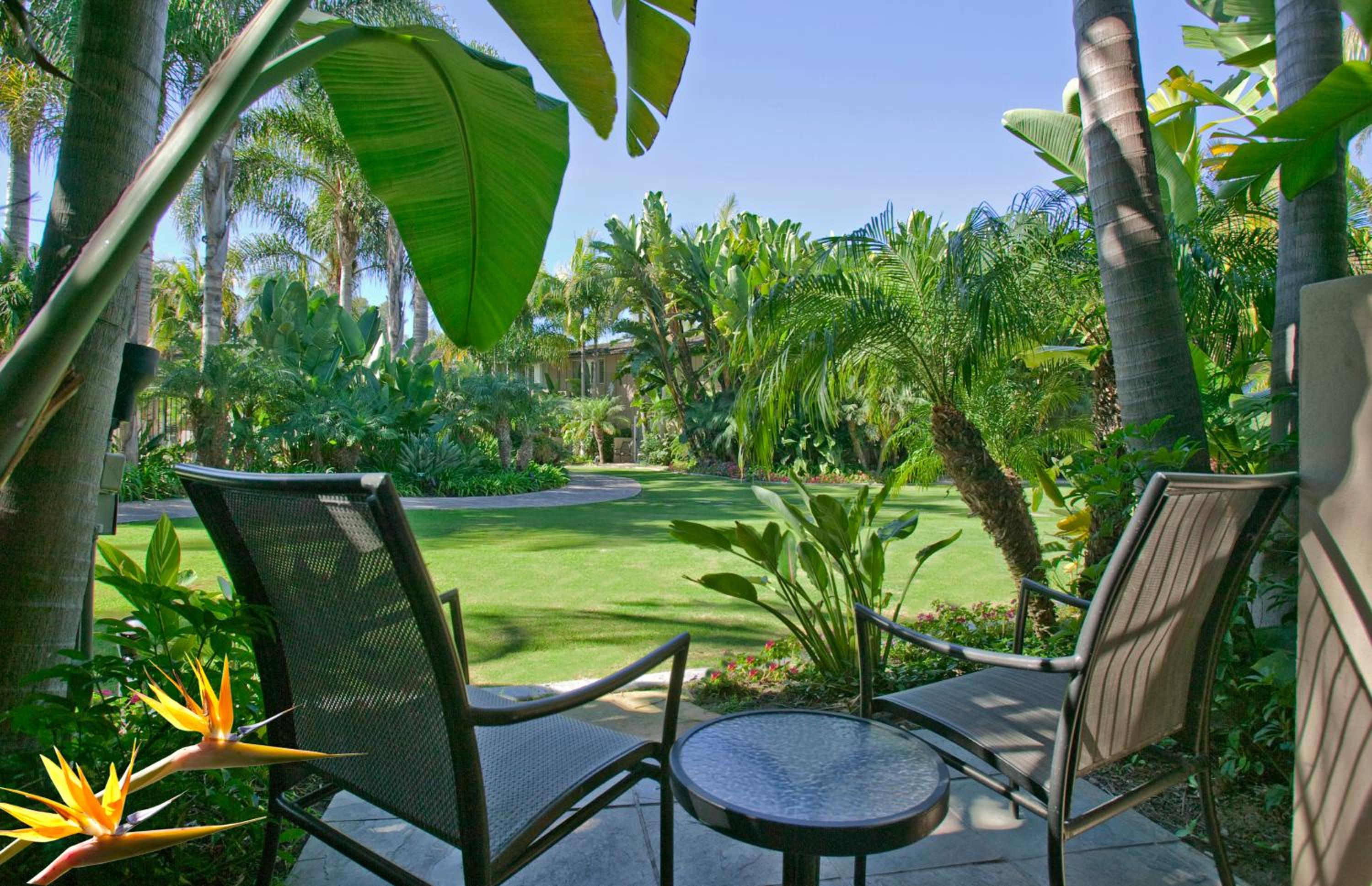 Standard Room, 2 Queen Beds, Lanai - Photo 4