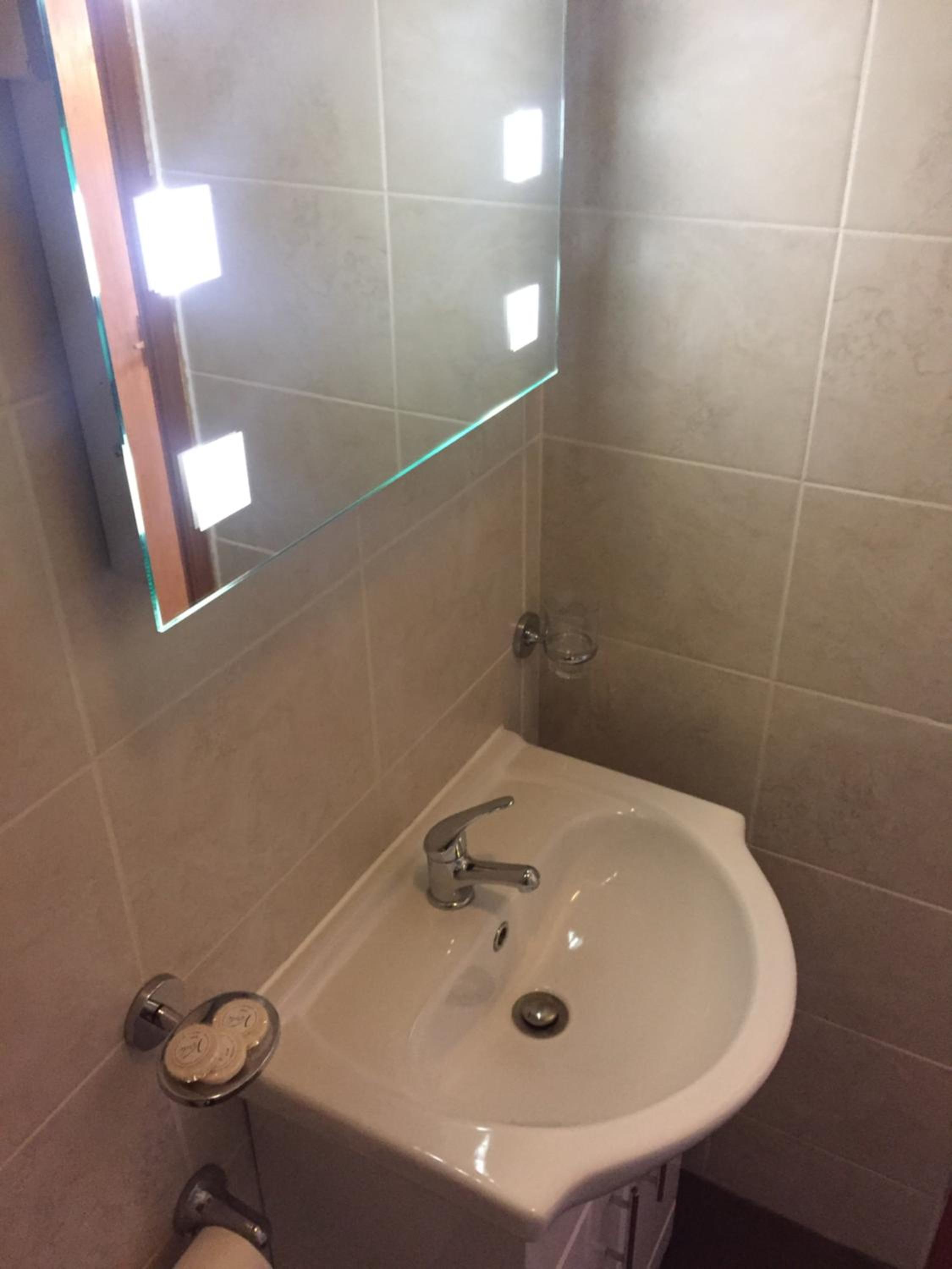 Triple Room - En Suite - Photo 5