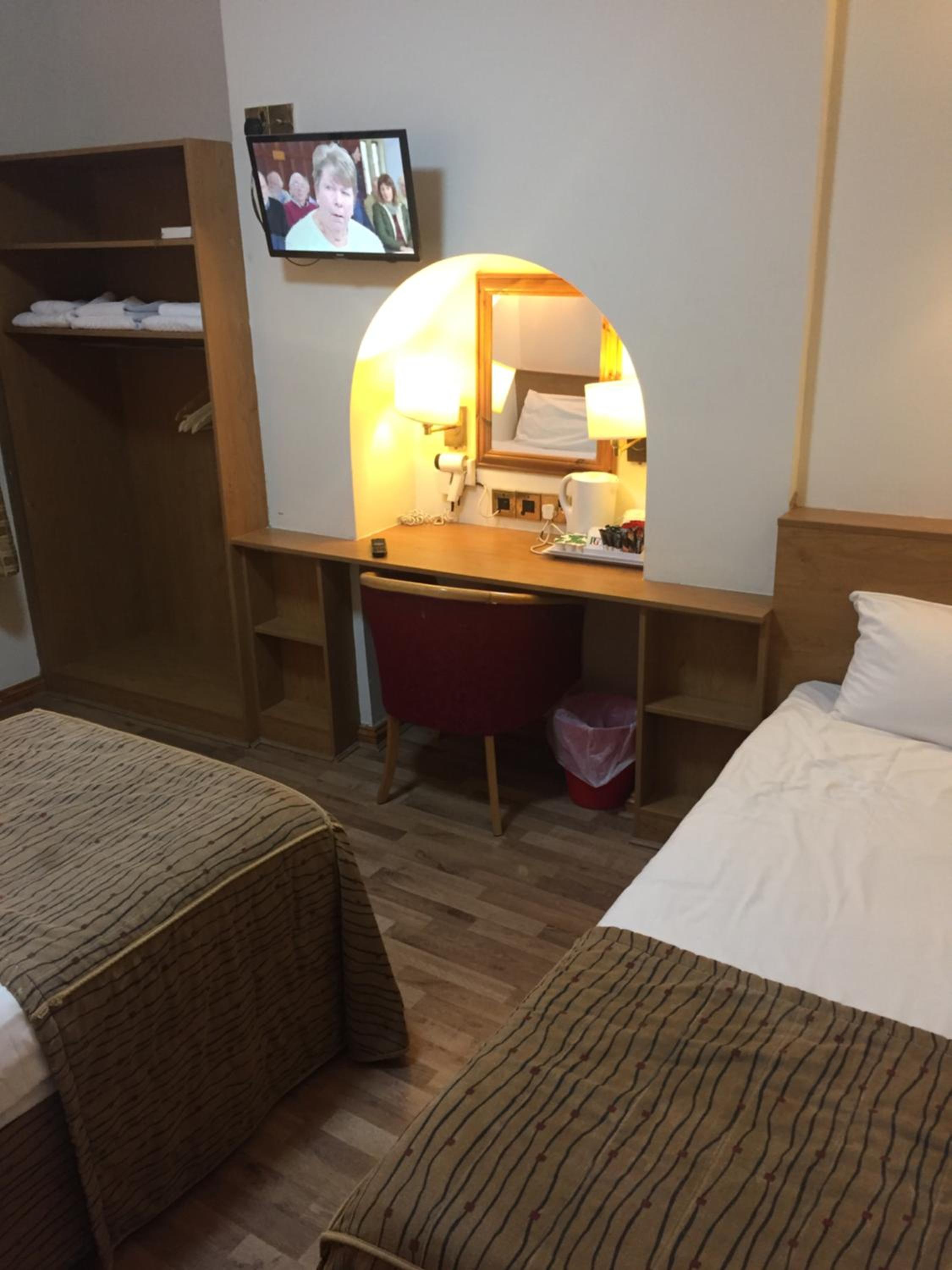 Triple Room - En Suite - Photo 7