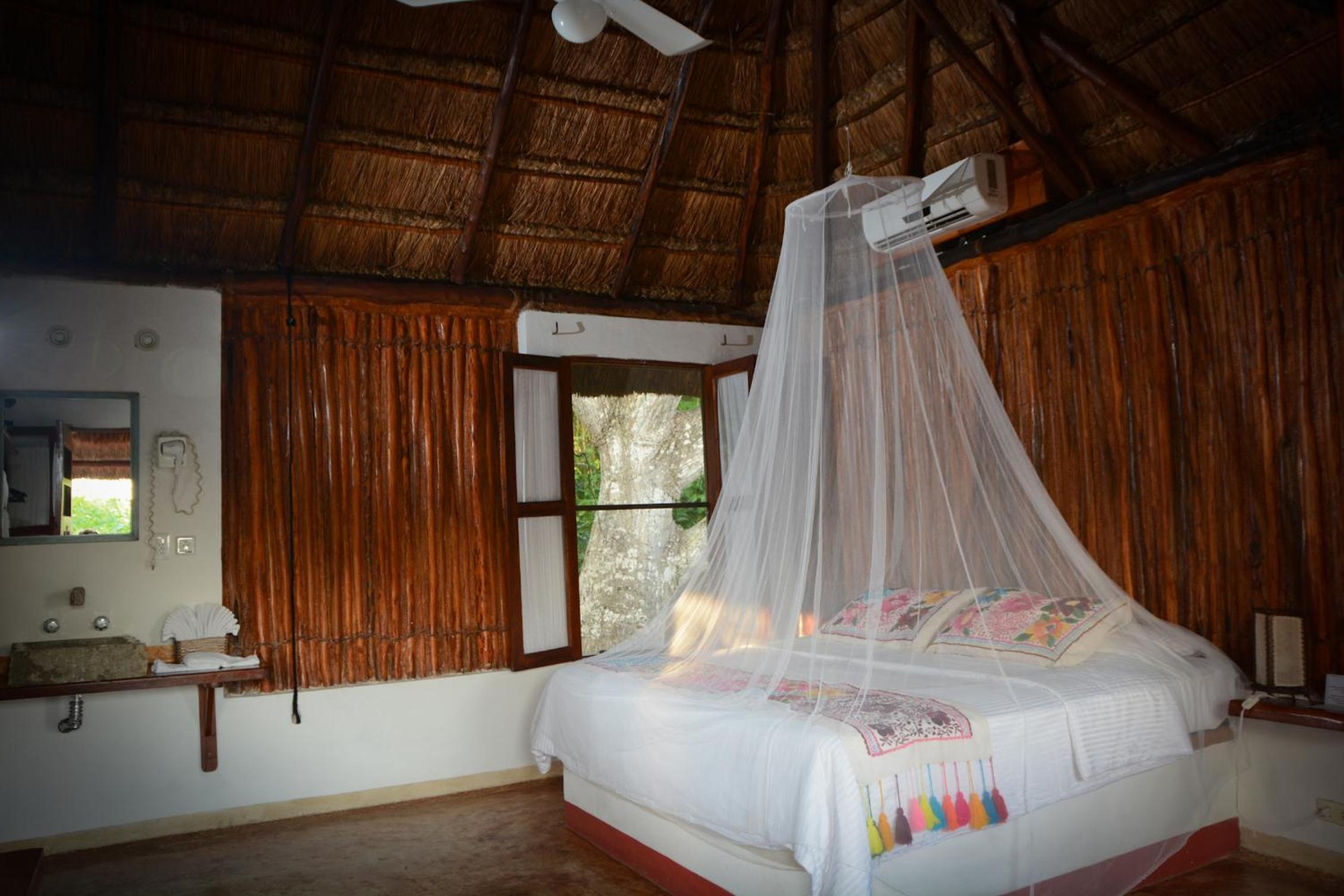 Standard King Room photo 3