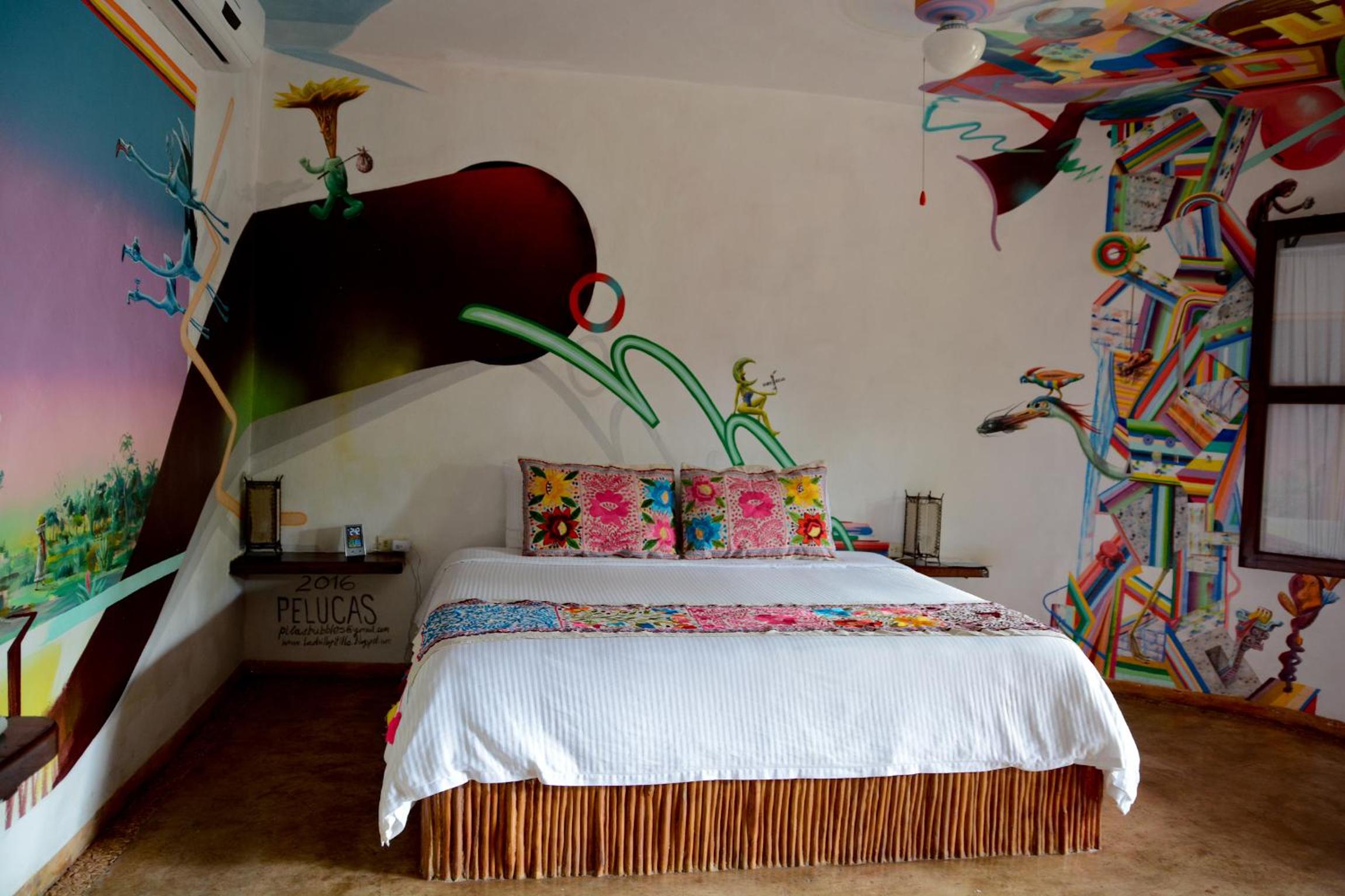 Standard King Room photo 2