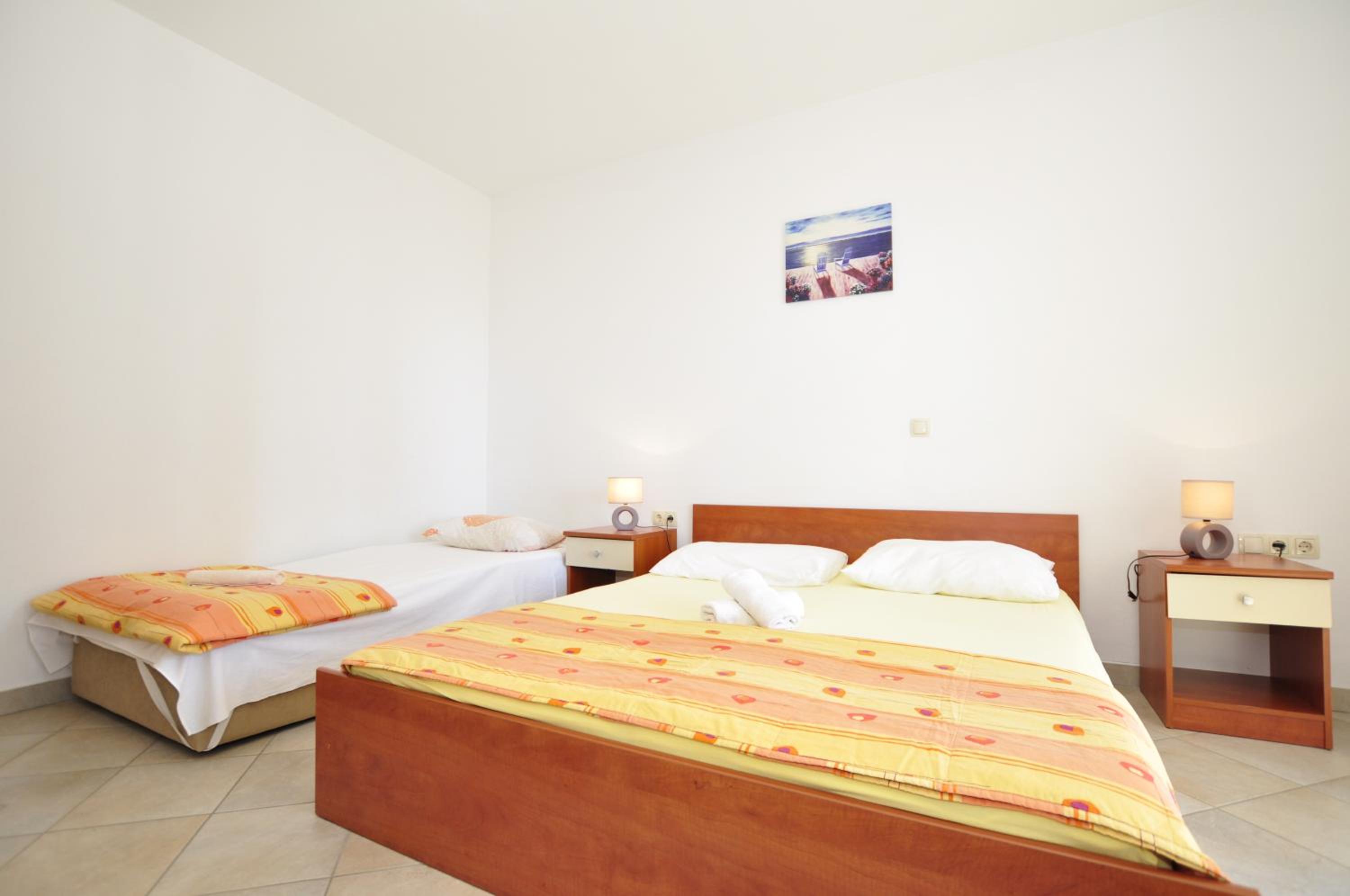 One-Bedroom Apartment with Balcony and Sea View (3 Adults) photo 3