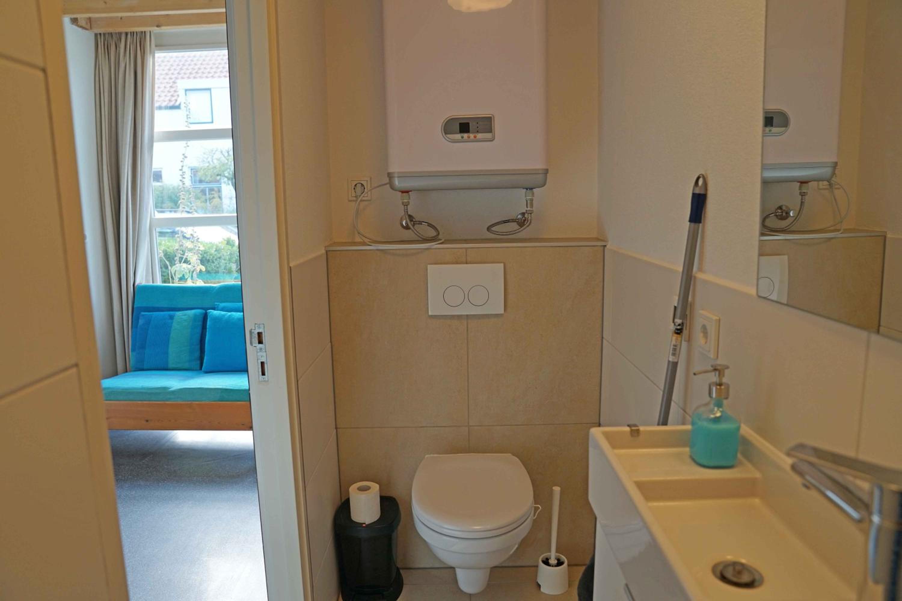 Studio Apartment photo 2