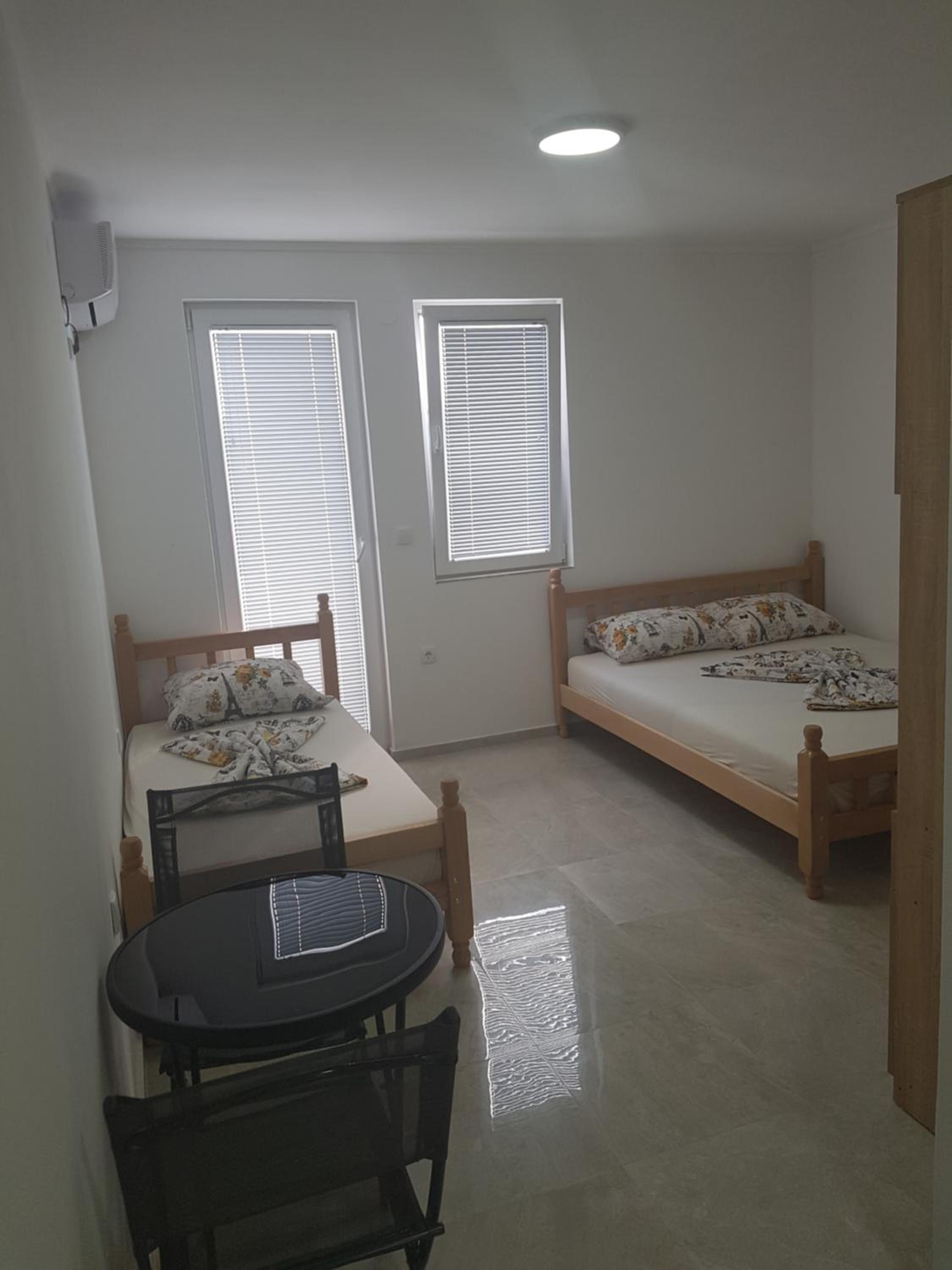 Studio Apartment photo 1