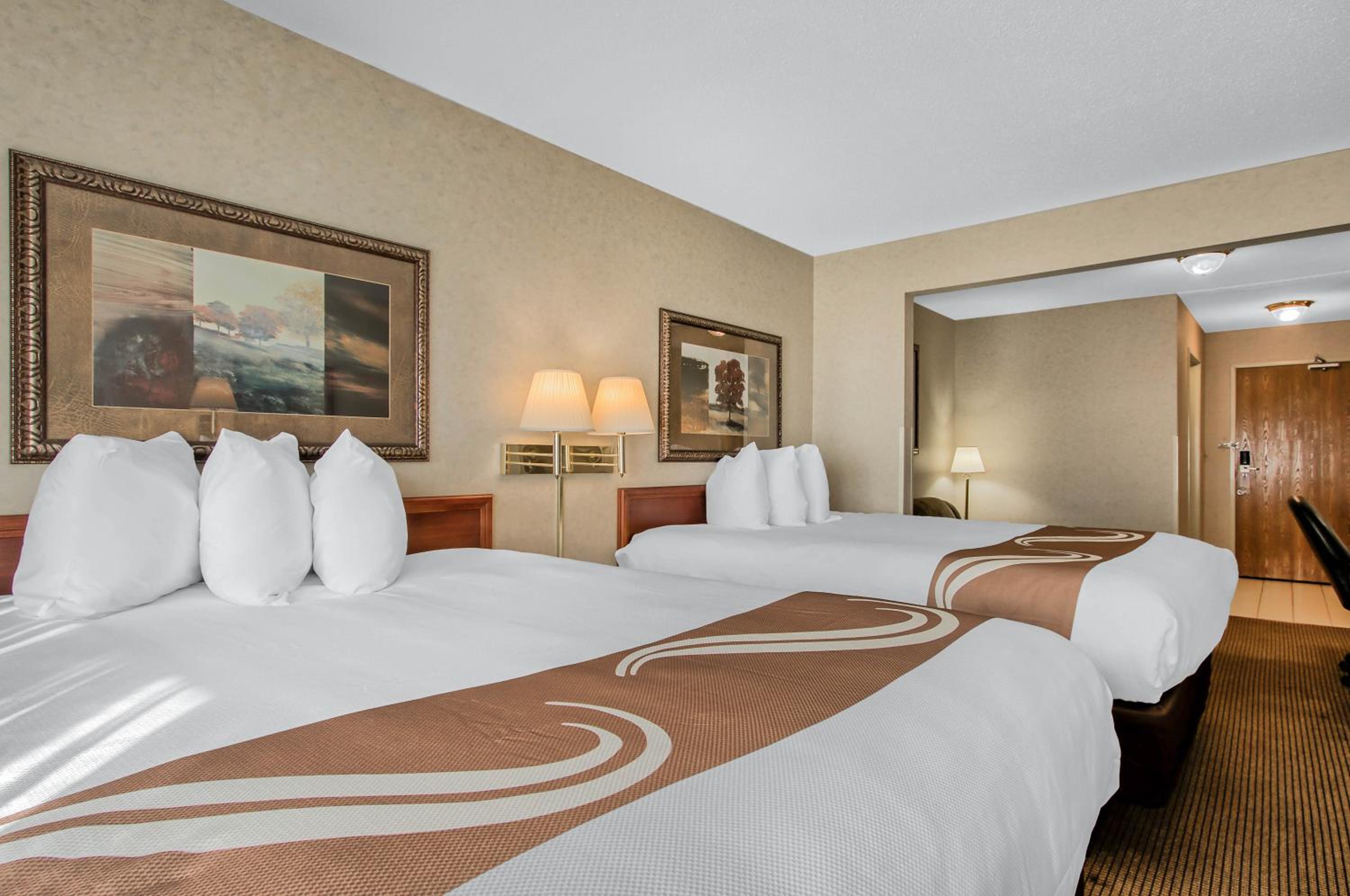 Queen Room with Two Queen Beds - Non-Smoking - Photo 1