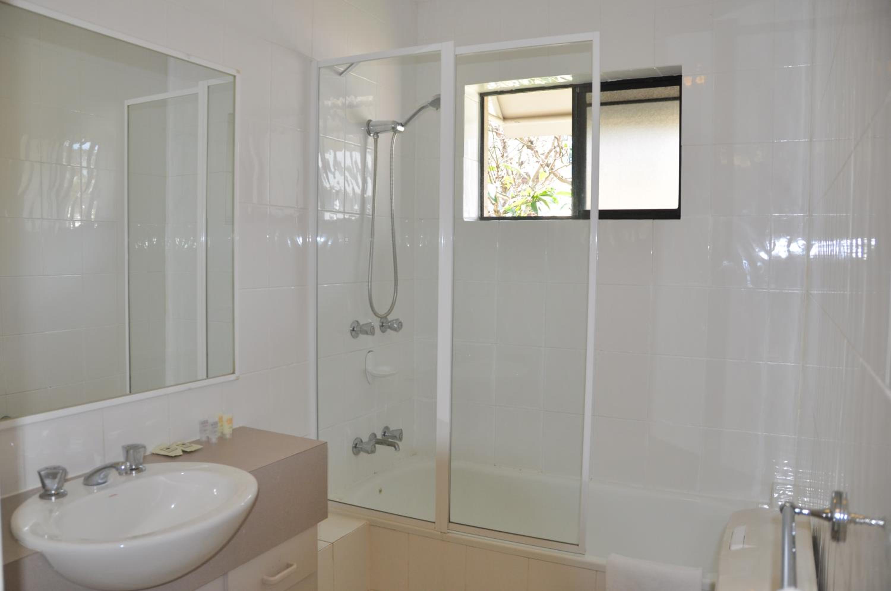One-Bedroom Apartment - Photo 16