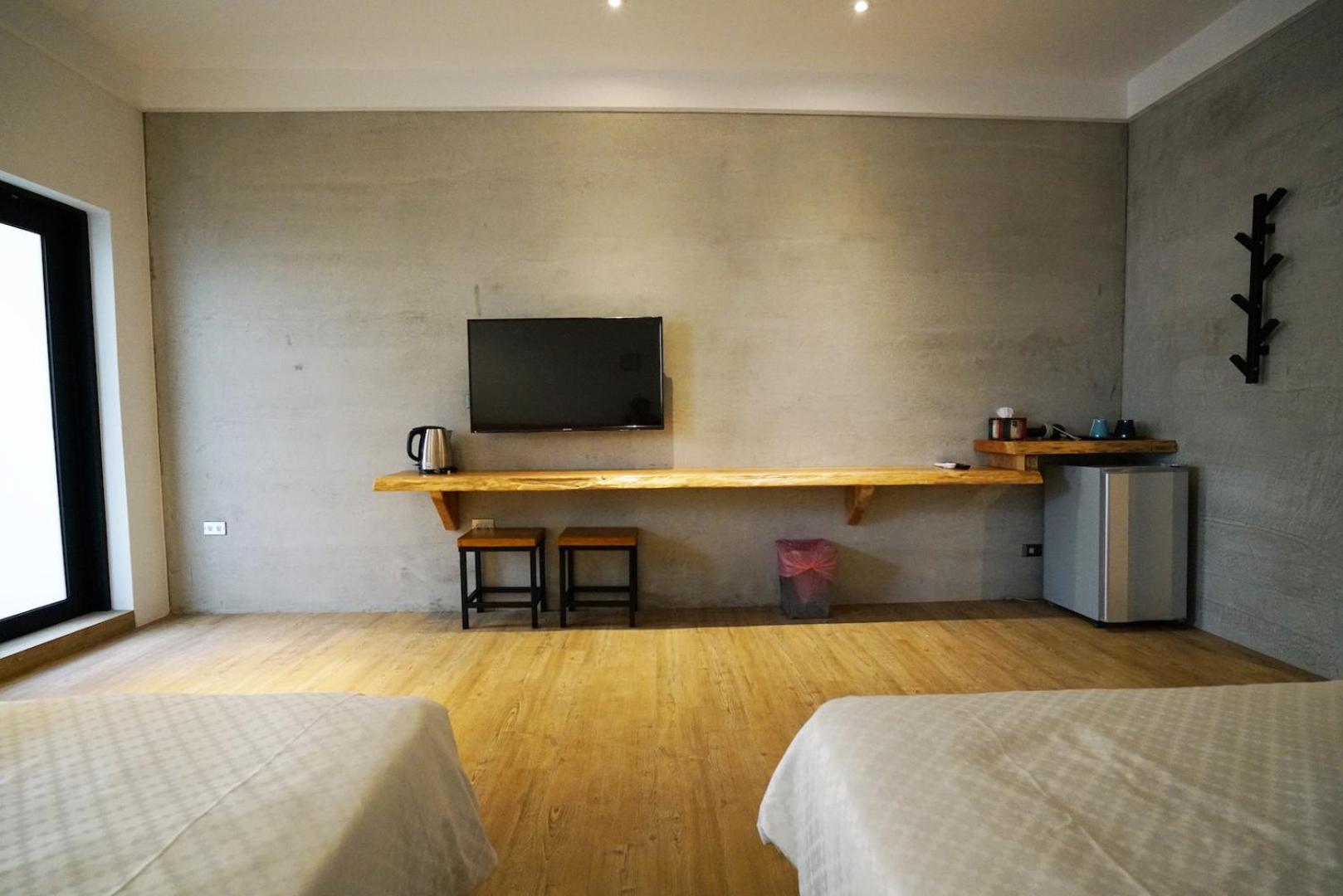 Quadruple Room with Balcony, photo 7