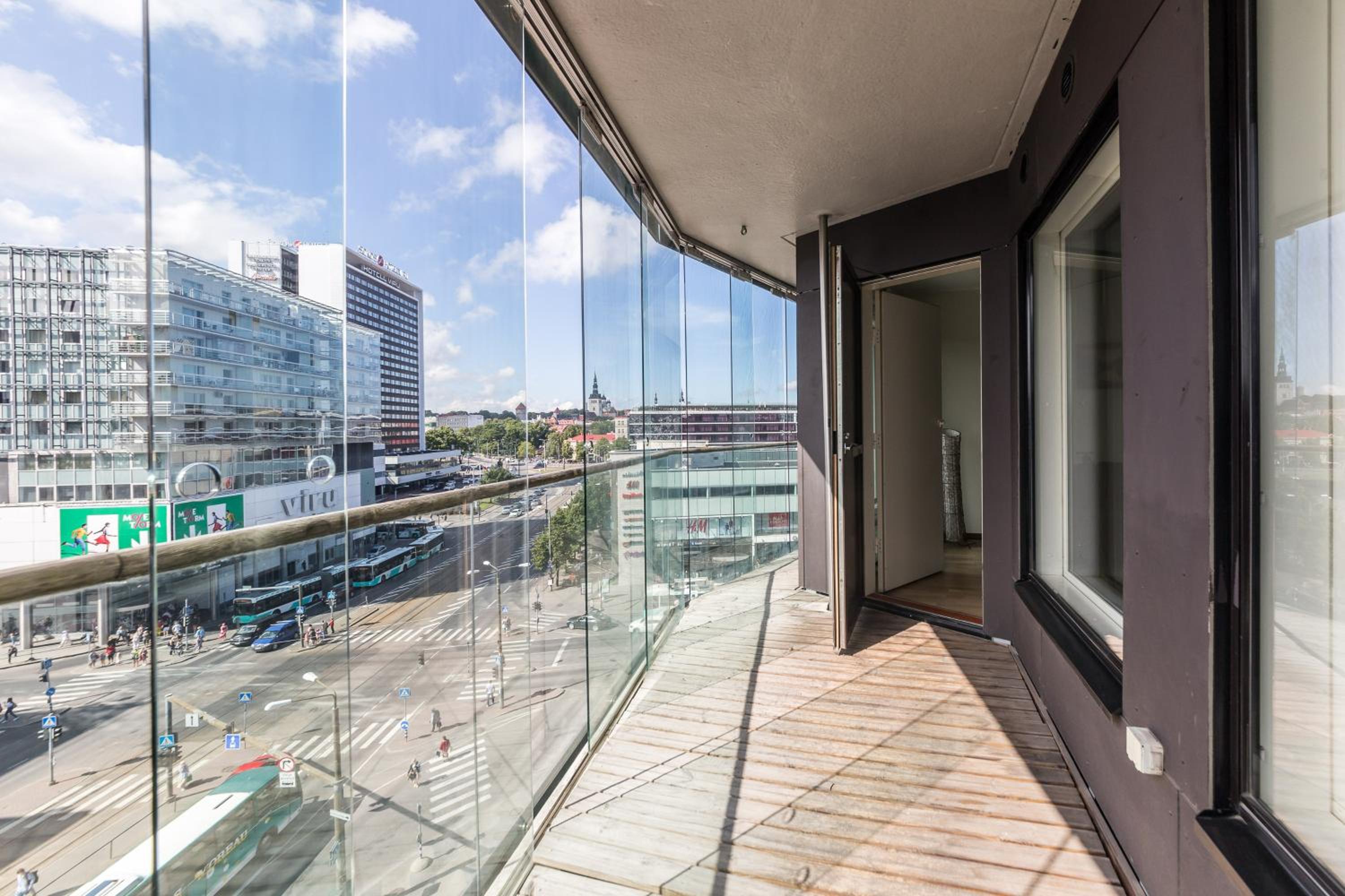 Apartment with Balcony