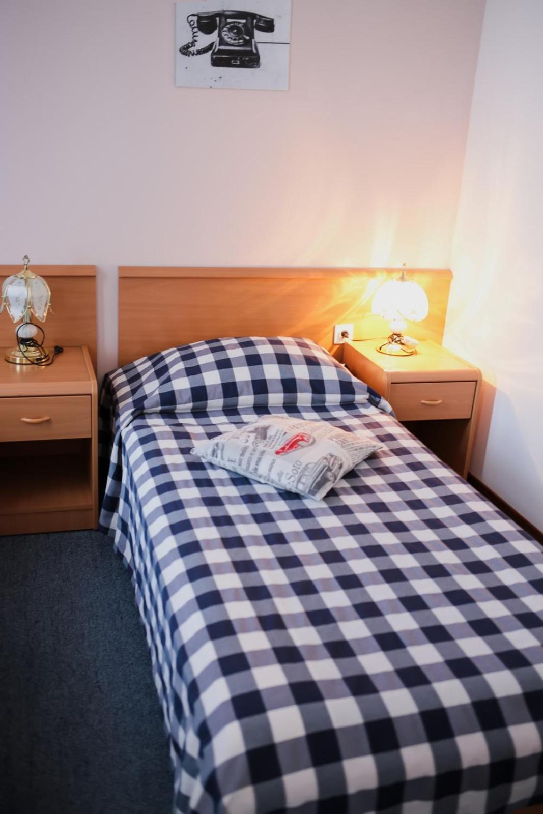Triple Room - Photo 7