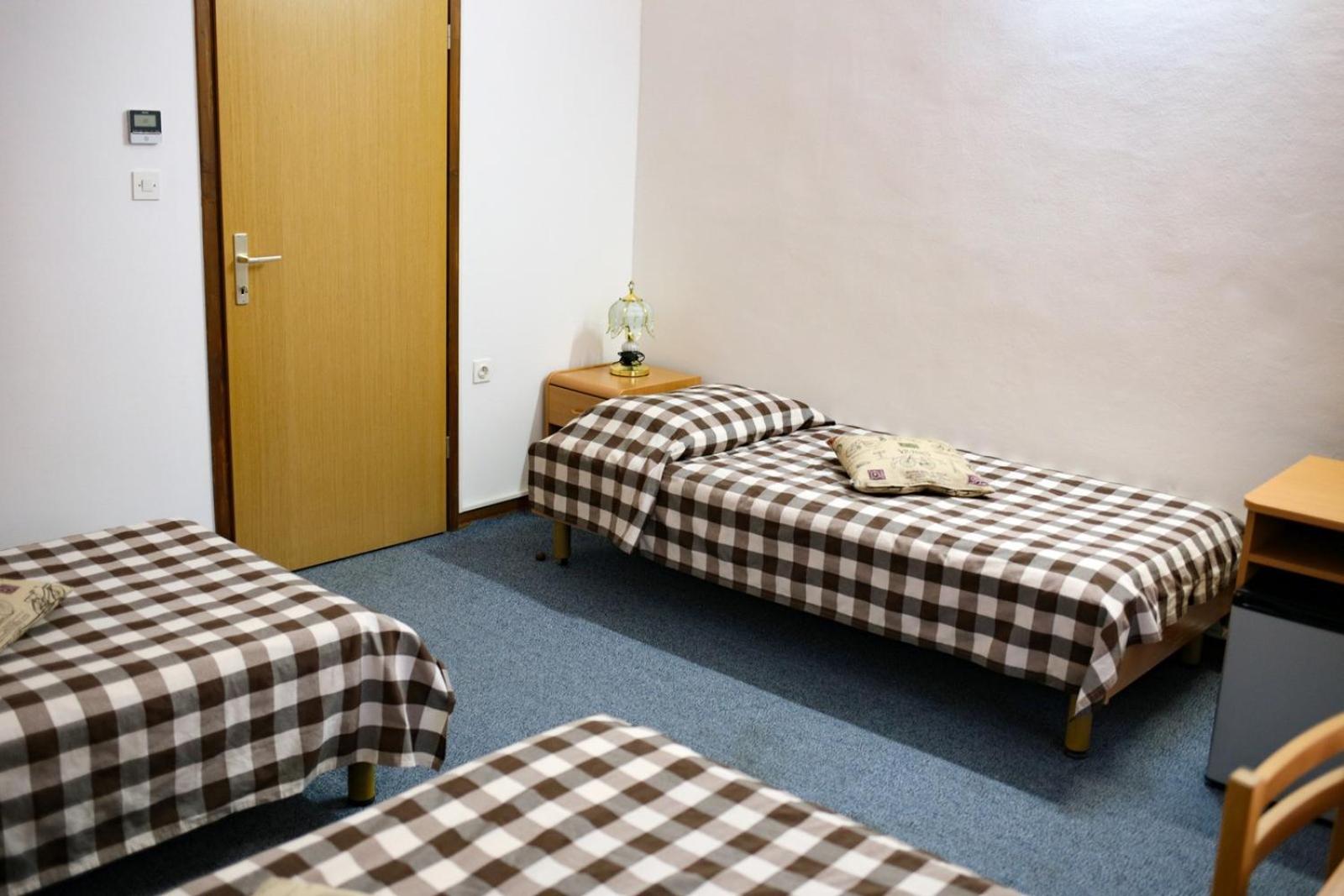 Triple Room - Photo 6