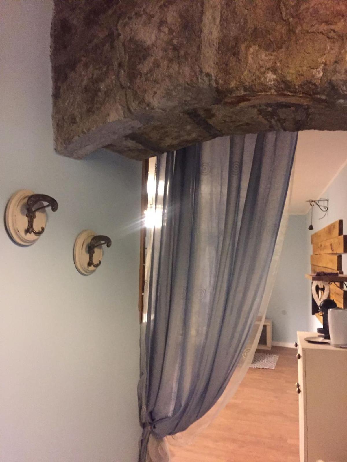 Deluxe Room - Photo 9