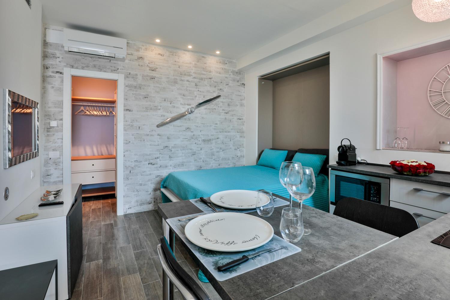 Studio with Sea View