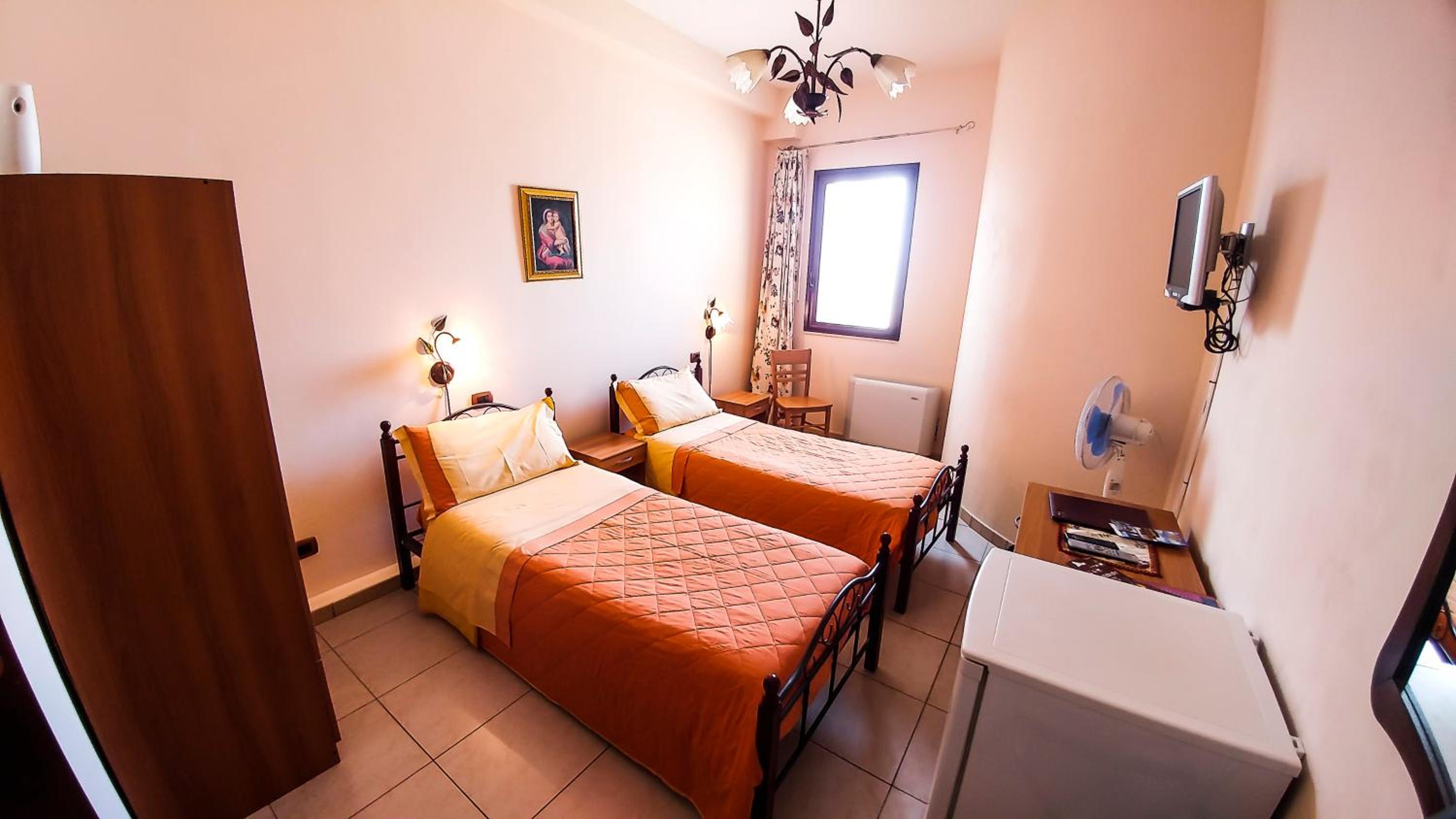 Twin Room photo 2