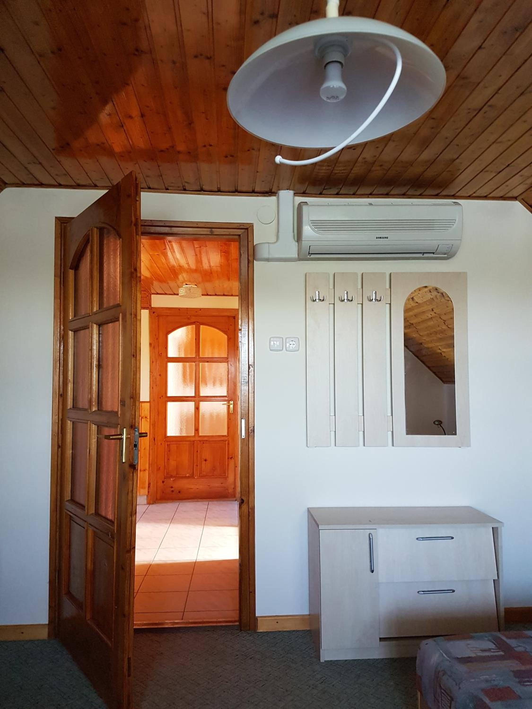Quadruple Room with Lake View photo 2