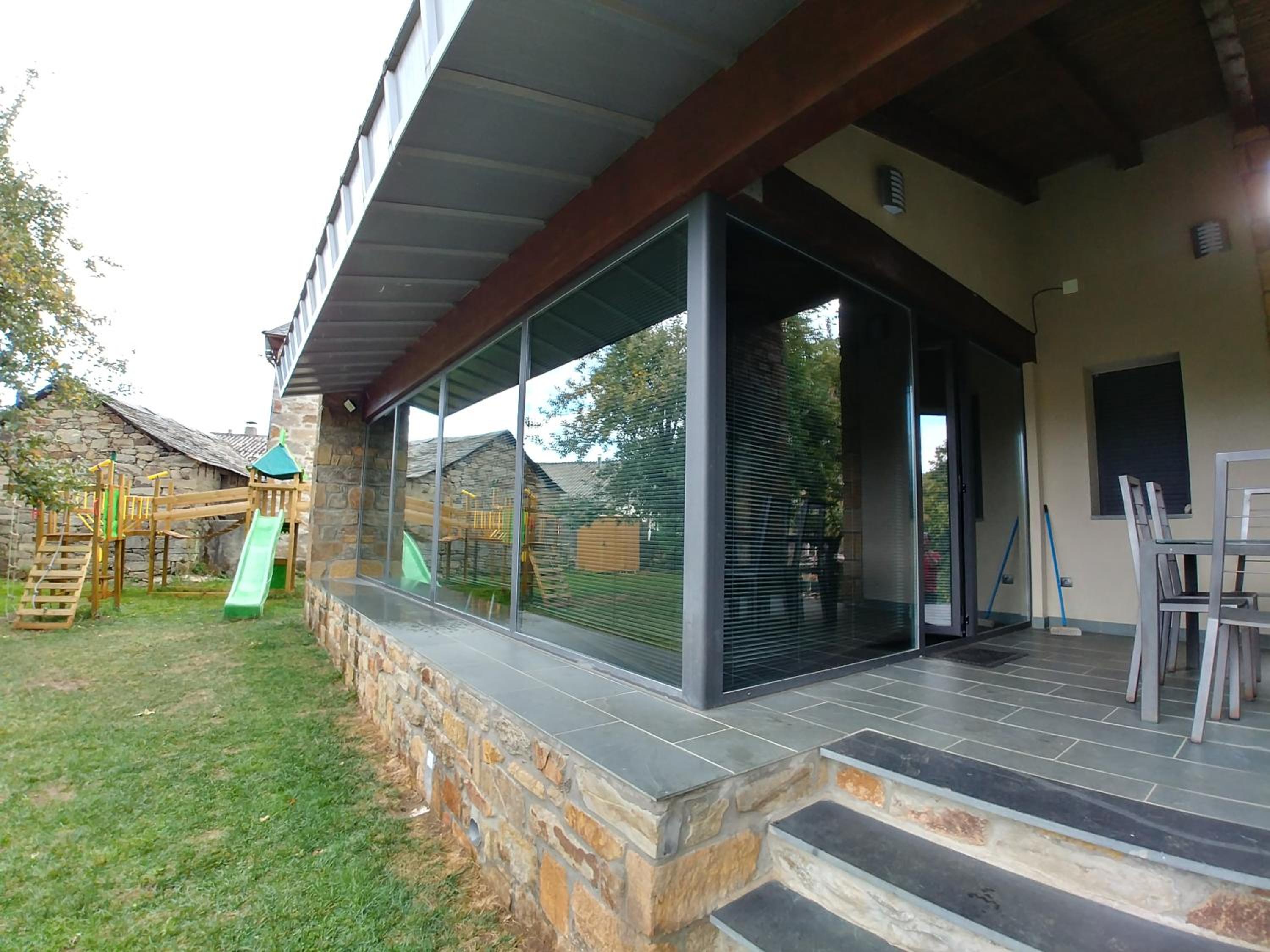 Two-Bedroom House photo 2