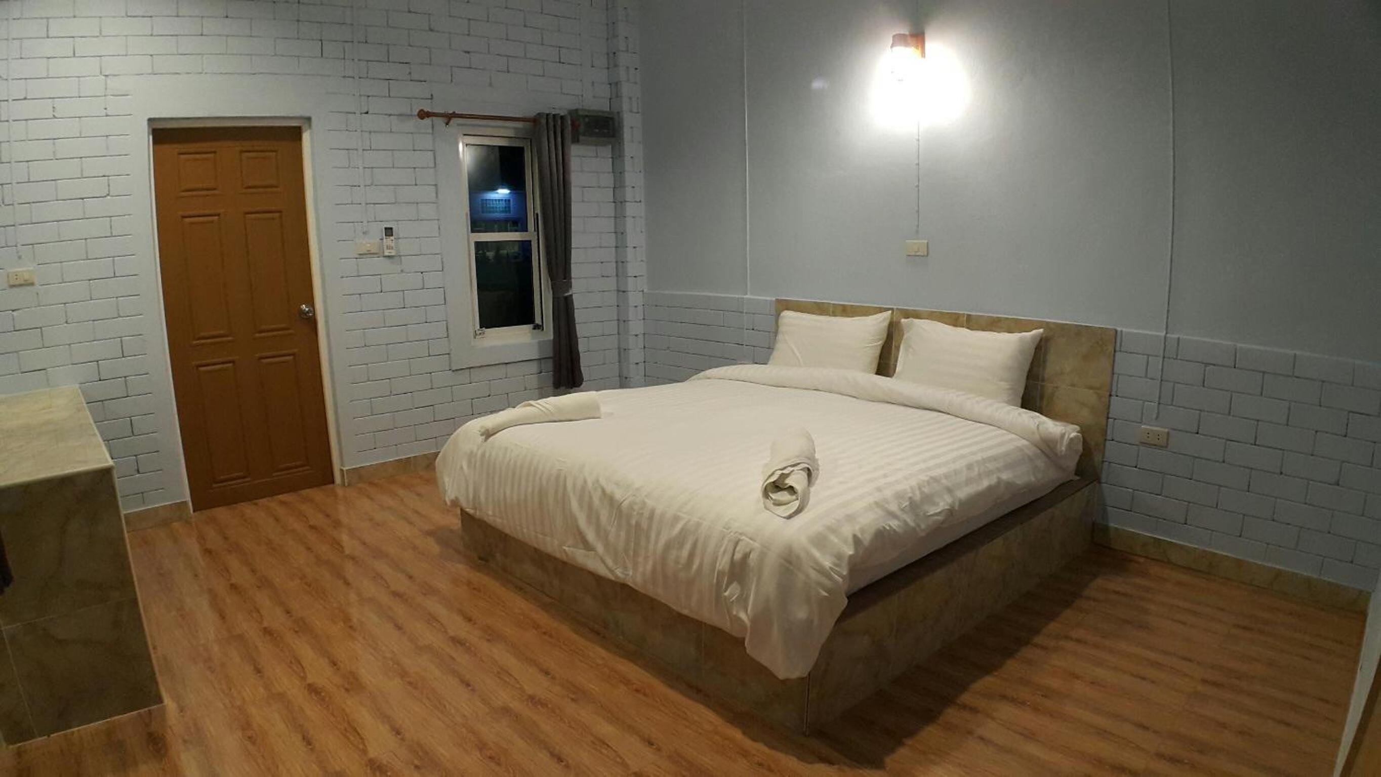 Small Double Room photo 1