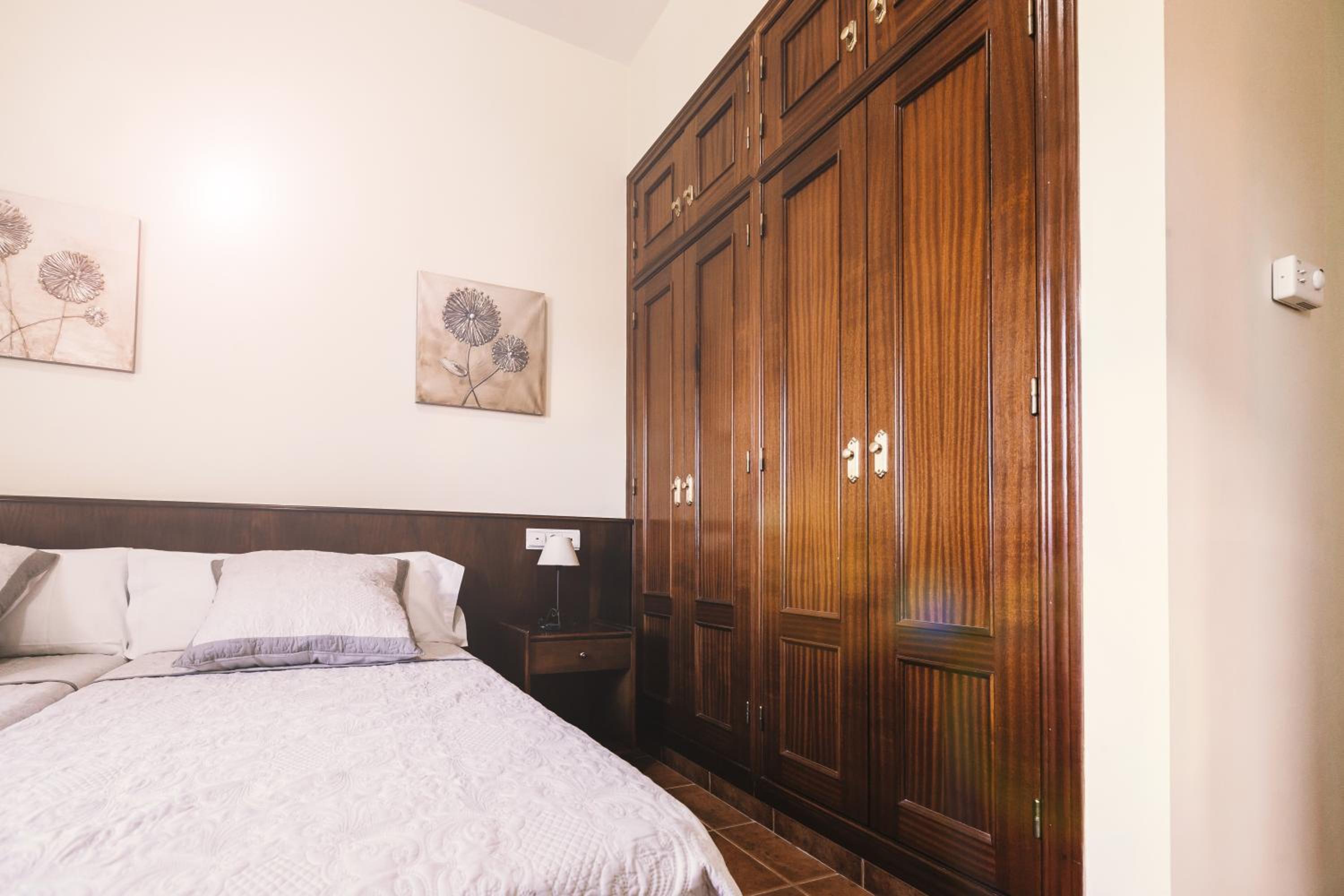 Double Room with Mountain View - Photo 3