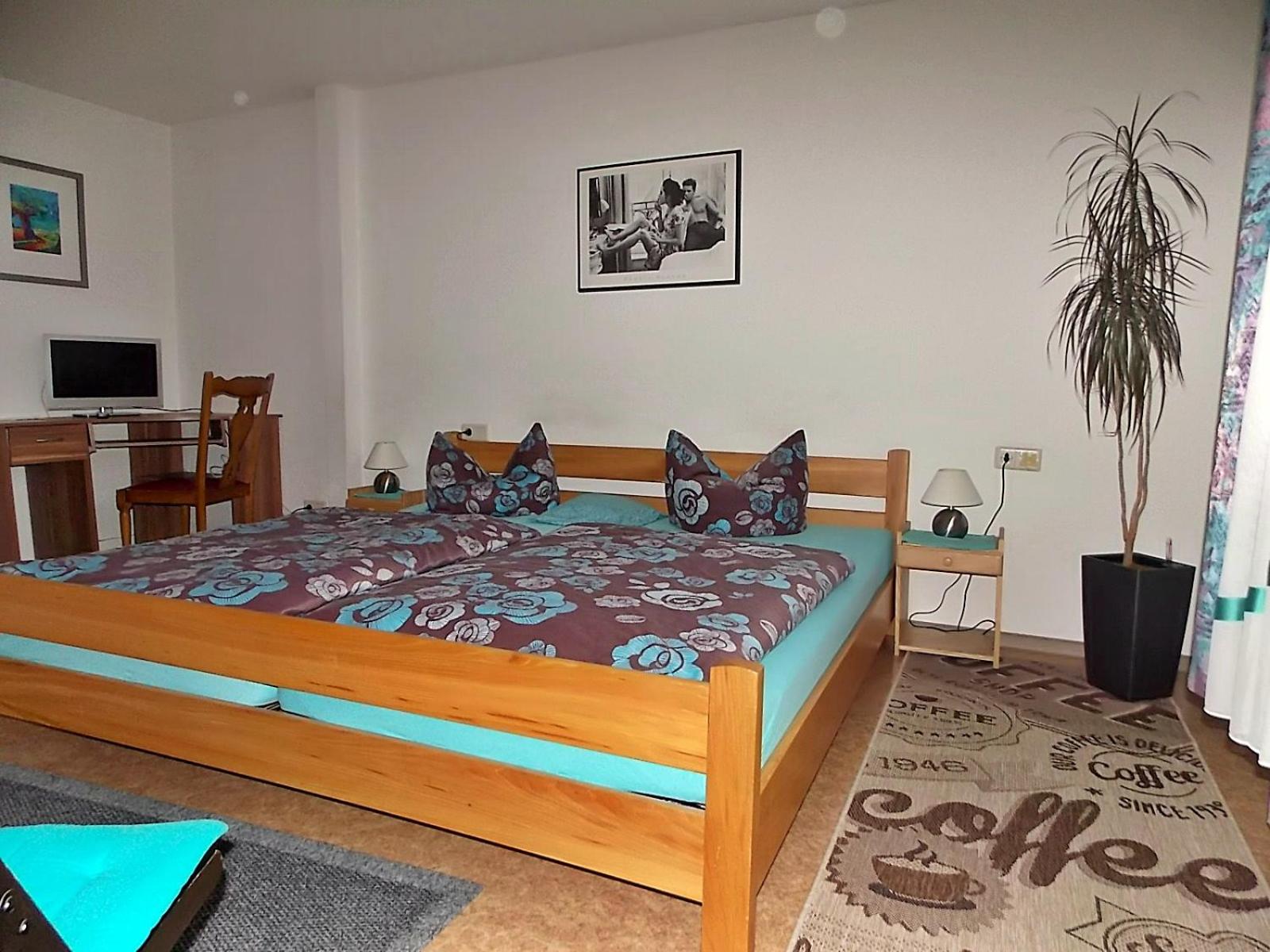 Double Room - Photo 2