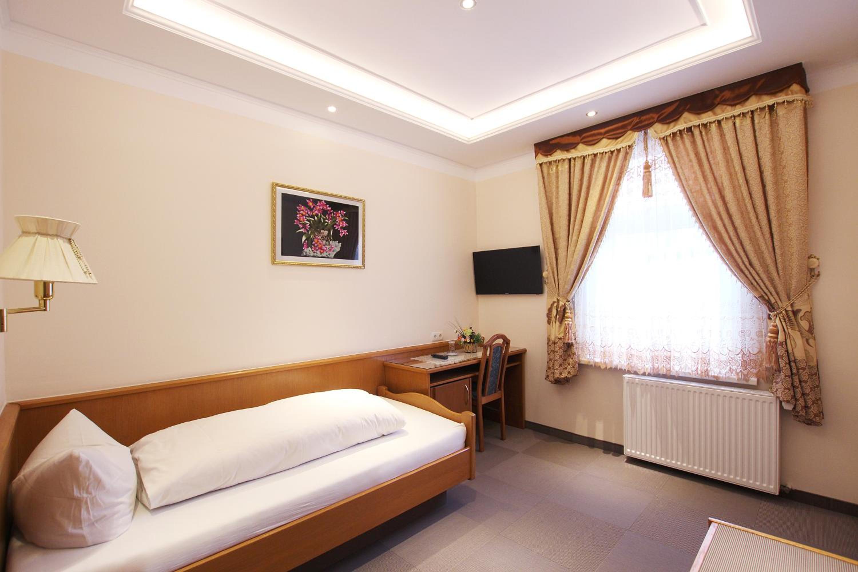 Single Room with Bathroom
