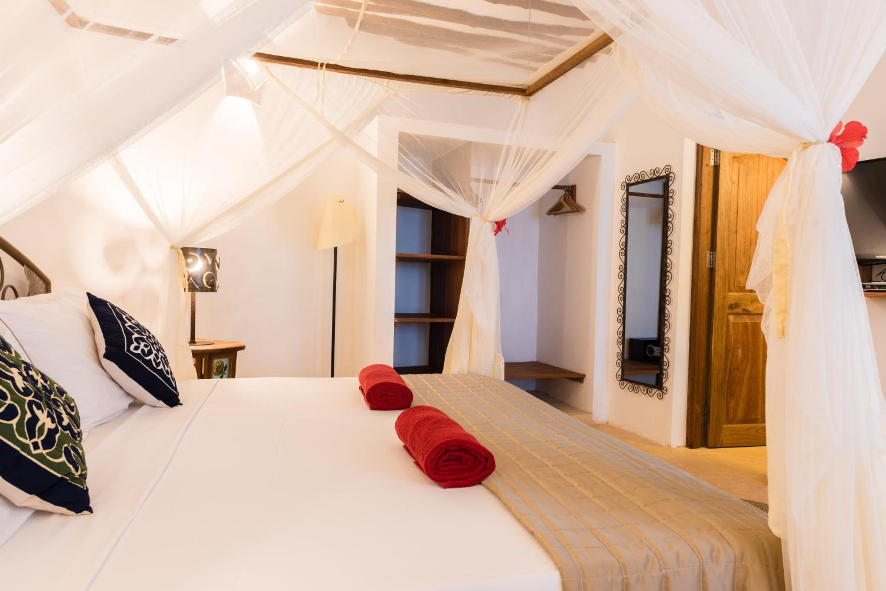 Superior Double Room with Sea View and Balcony