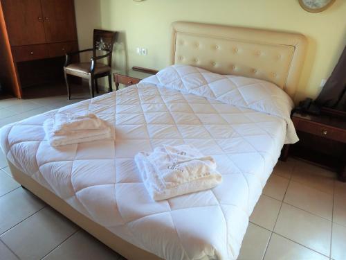 Free HER Airport Shuttle- Standard Triple Room photo 2