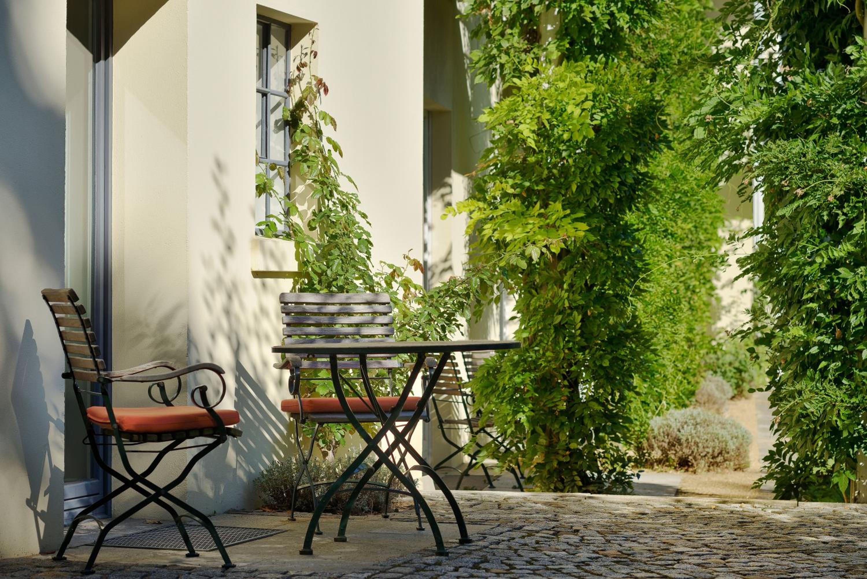 Deluxe Doppelzimmer mit Gartenblick