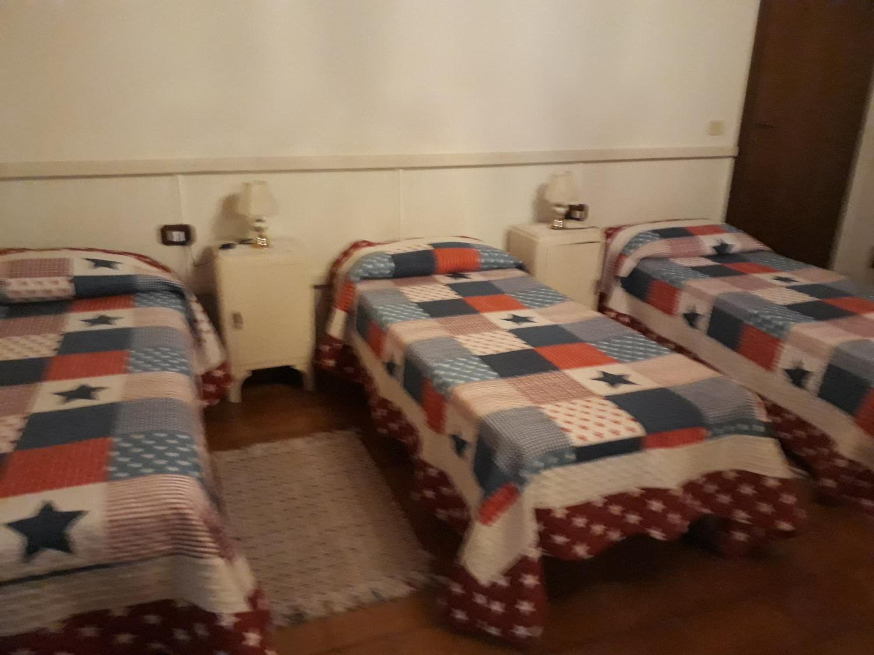 Triple Room with Bathroom - Photo 4