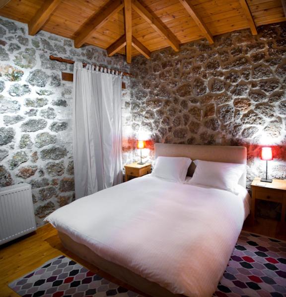 Suite with Wooden Roof  photo 2