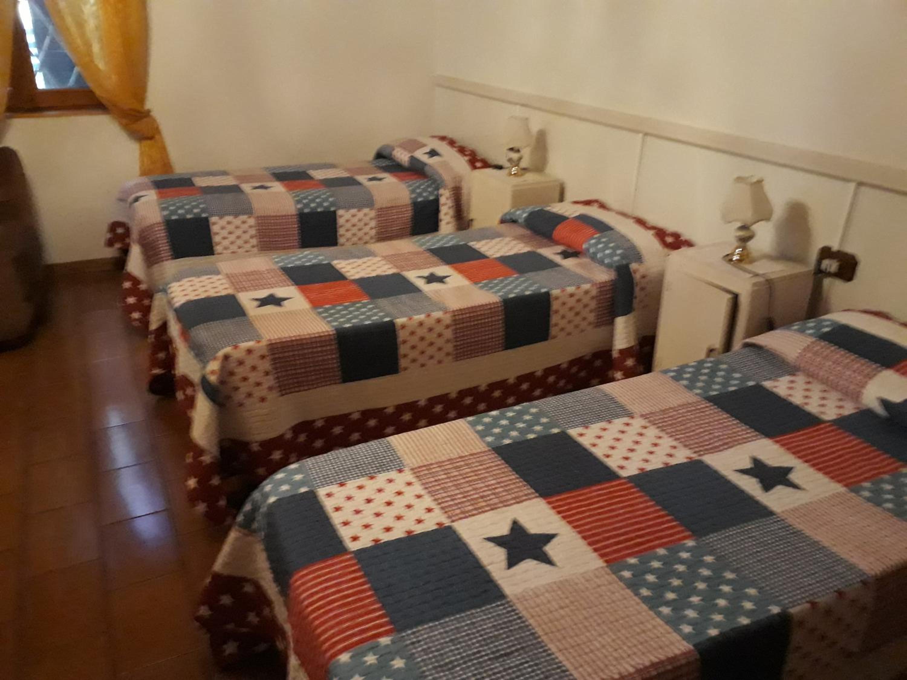 Triple Room with Bathroom - Photo 3