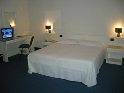 Triple Room - Photo 1