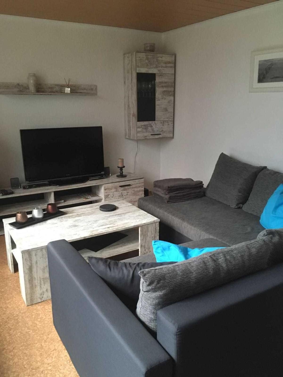 One-Bedroom House photo 2