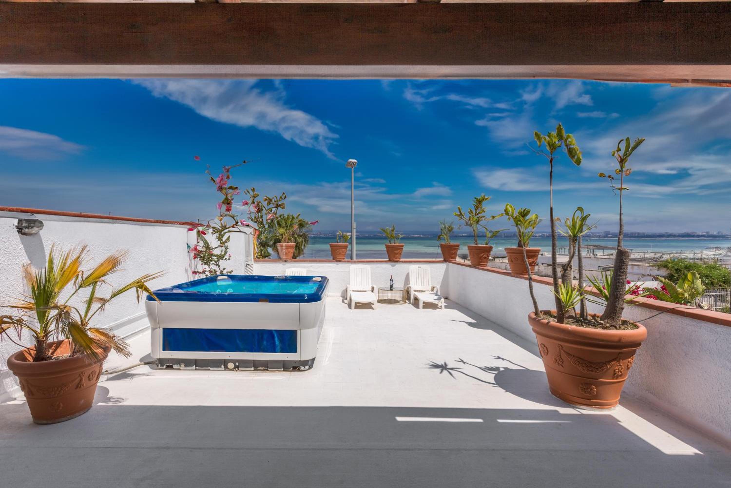 Villa photo 1