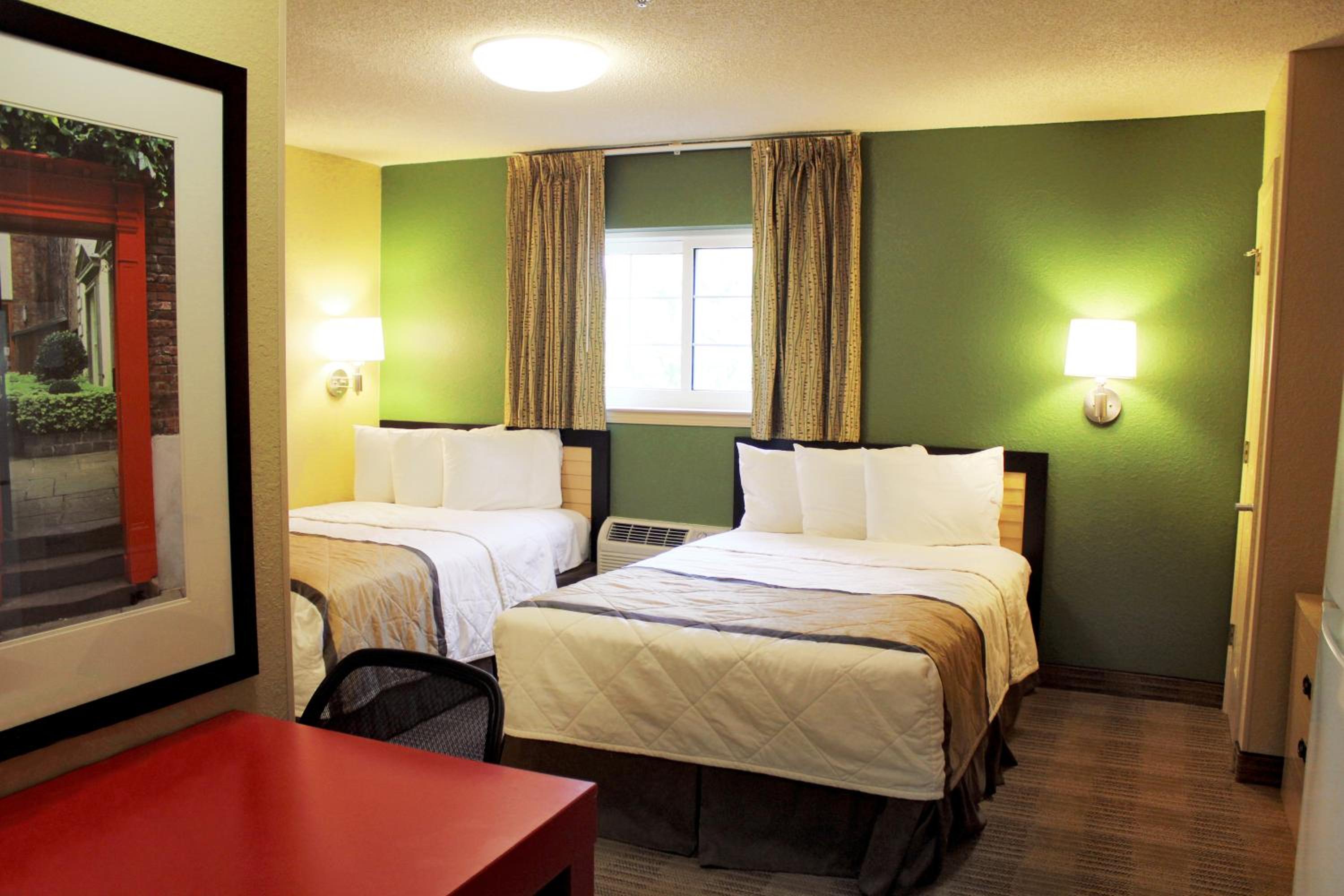 Studio with Two Double Beds - Non-Smoking - Photo 11