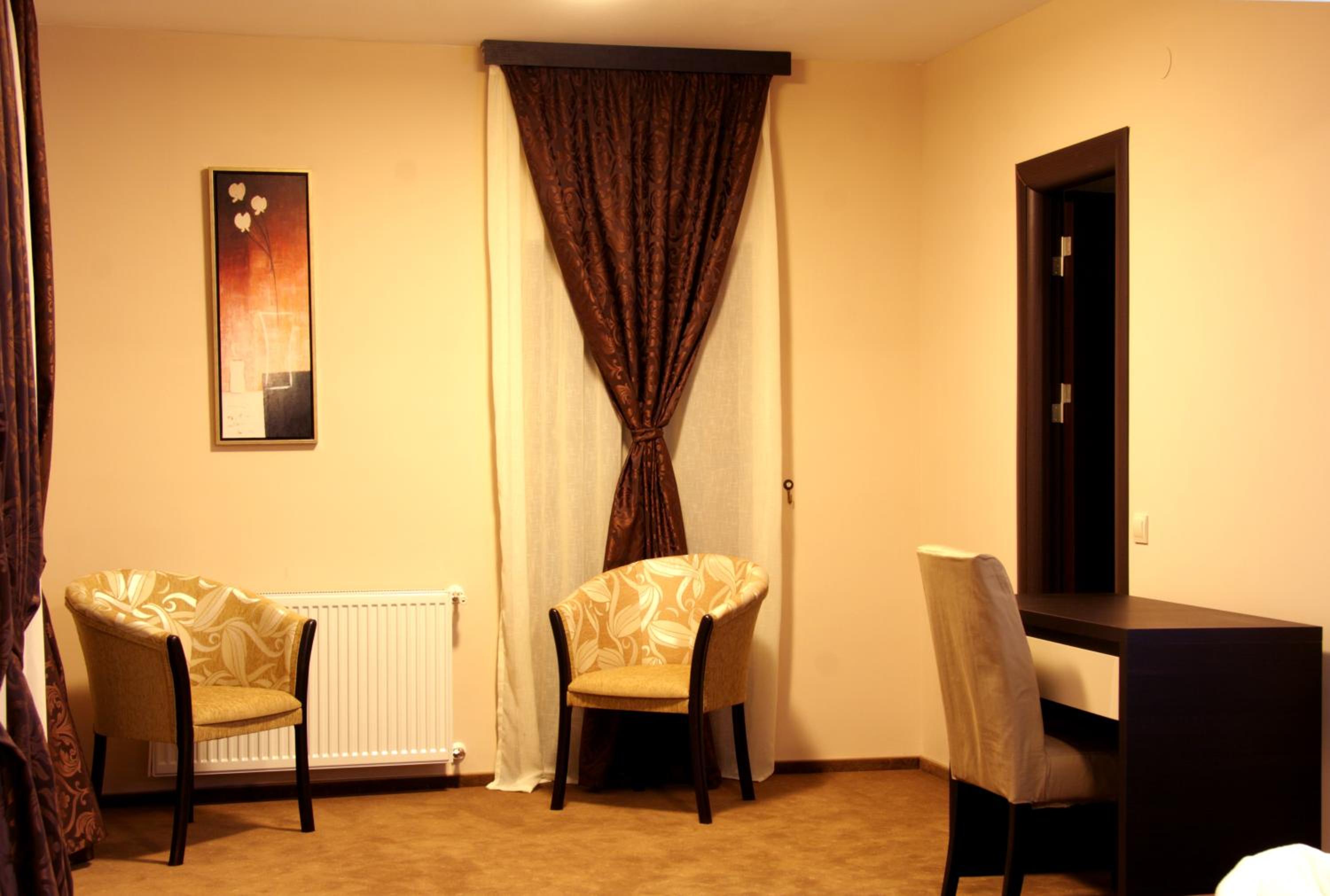 One-Bedroom Apartment photo 3