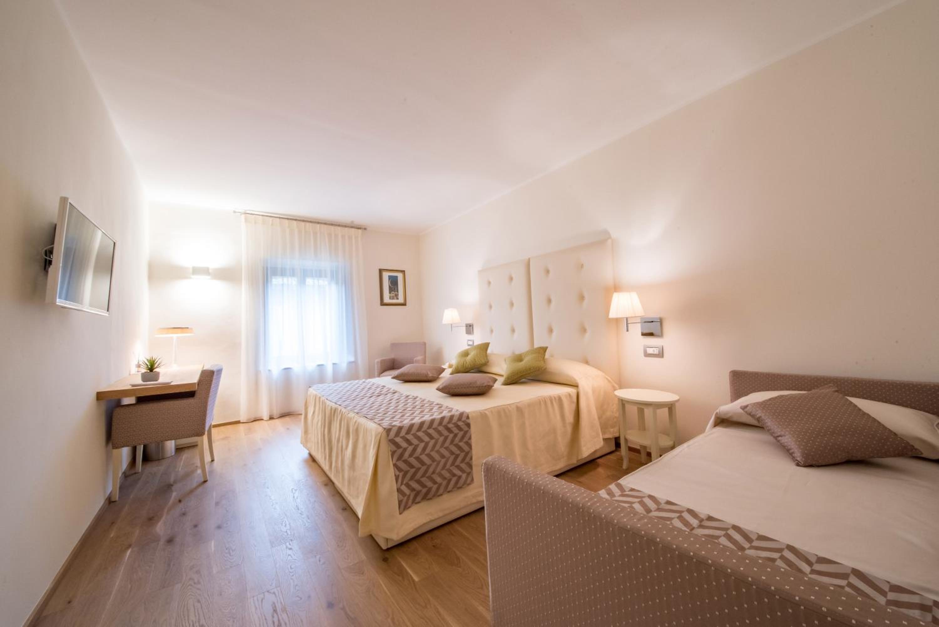 Triple Room with View photo 1
