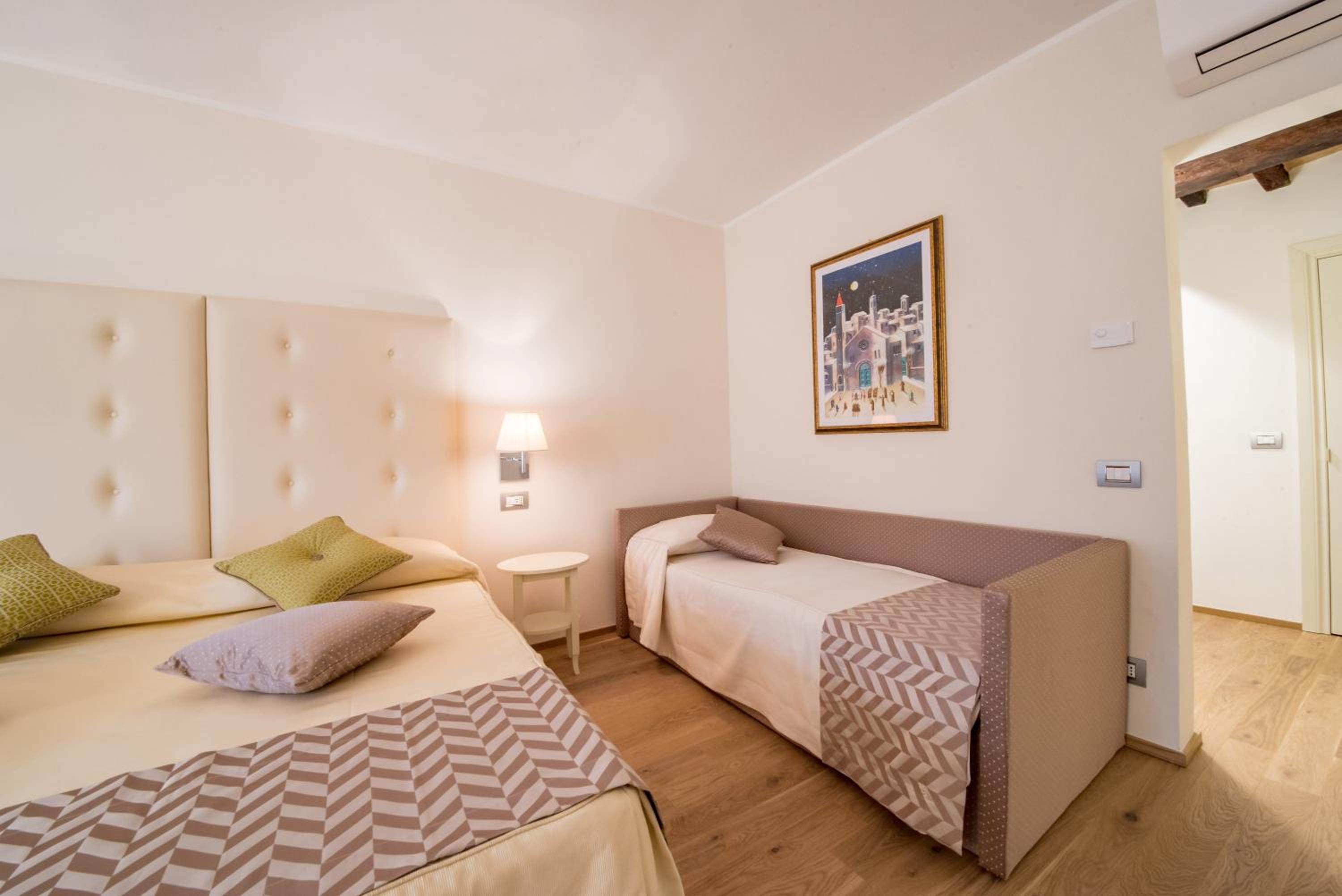 Triple Room with View photo 2