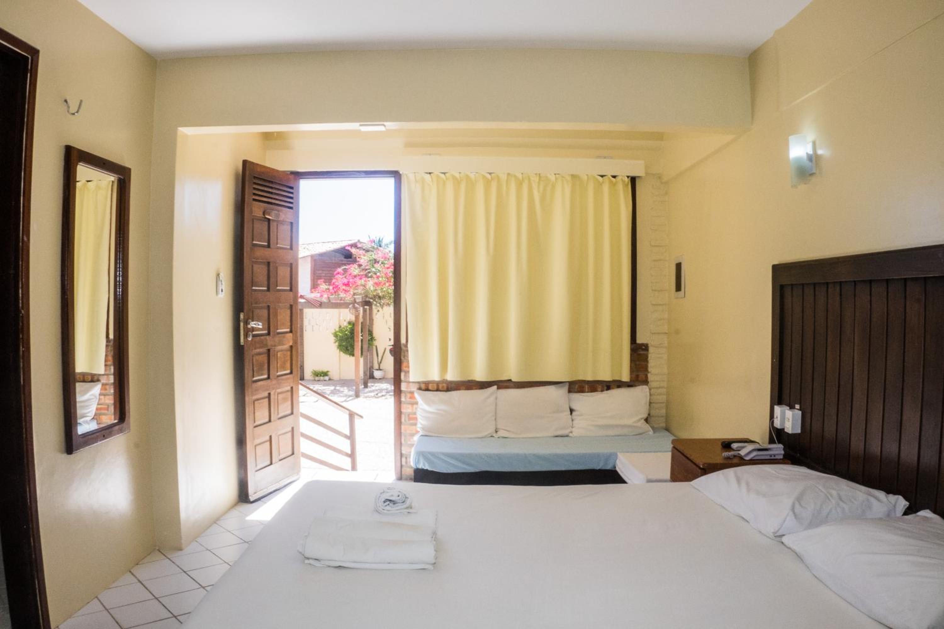 Deluxe Triple Room - Photo 1