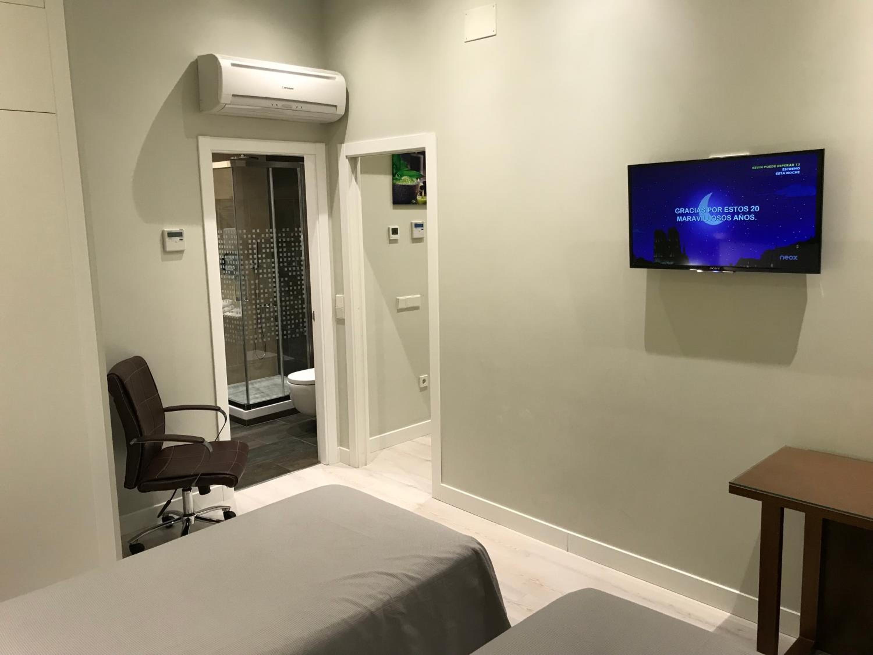 One-Bedroom Apartment - Photo 25