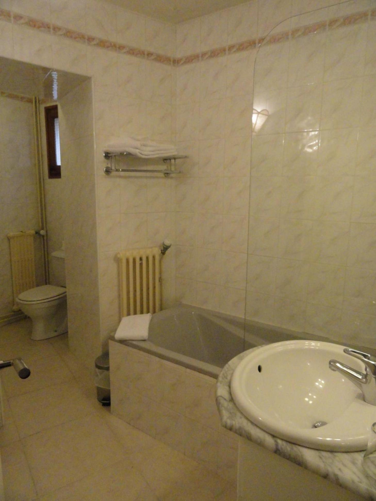 Quadruple Room with Mountain View photo 2