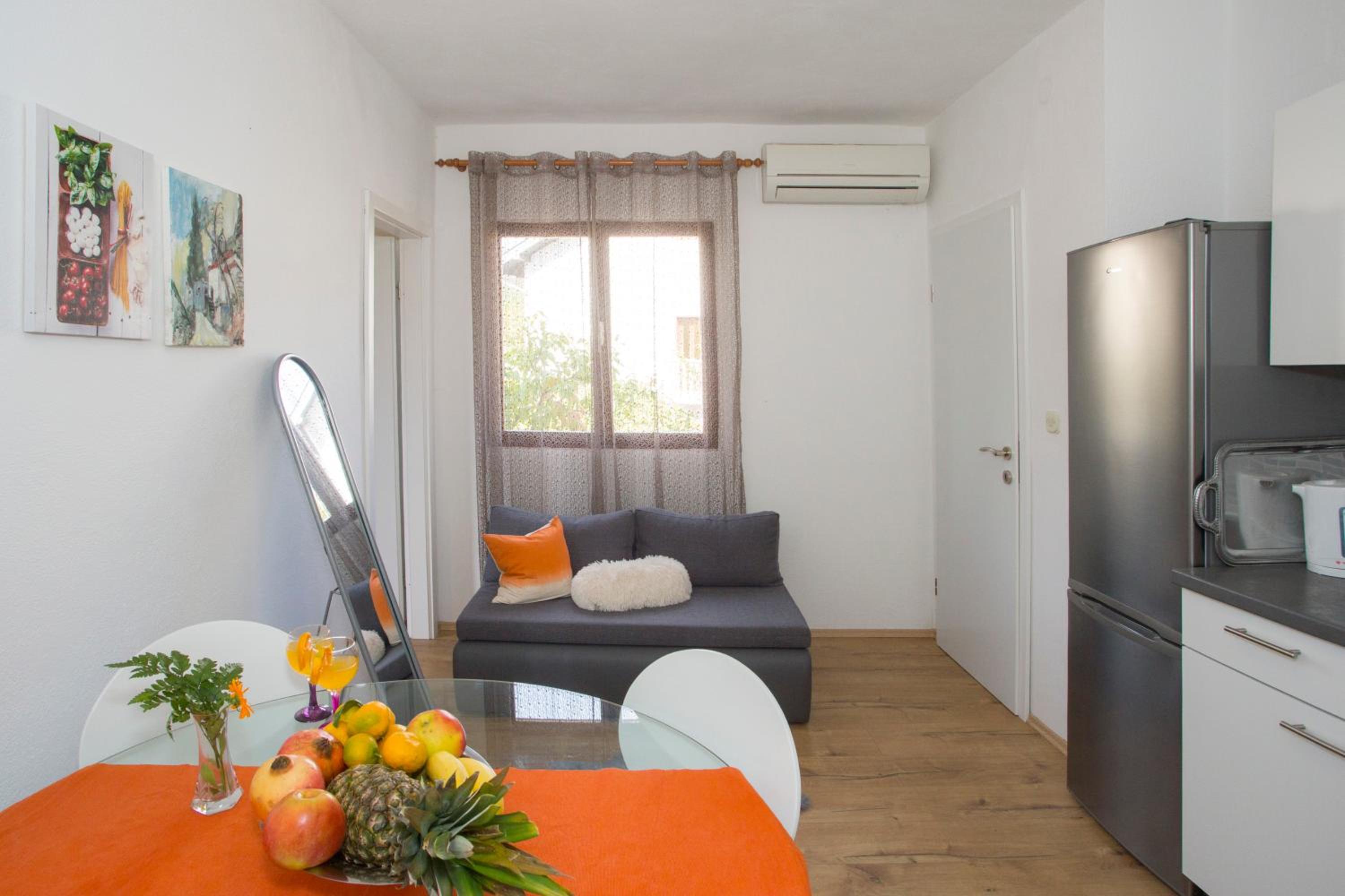 Apartment with Terrace and Balcony ( 6 adults ) photo 3