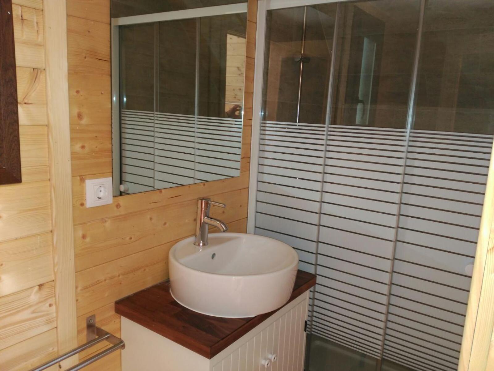 One-Bedroom Bungalow photo 2