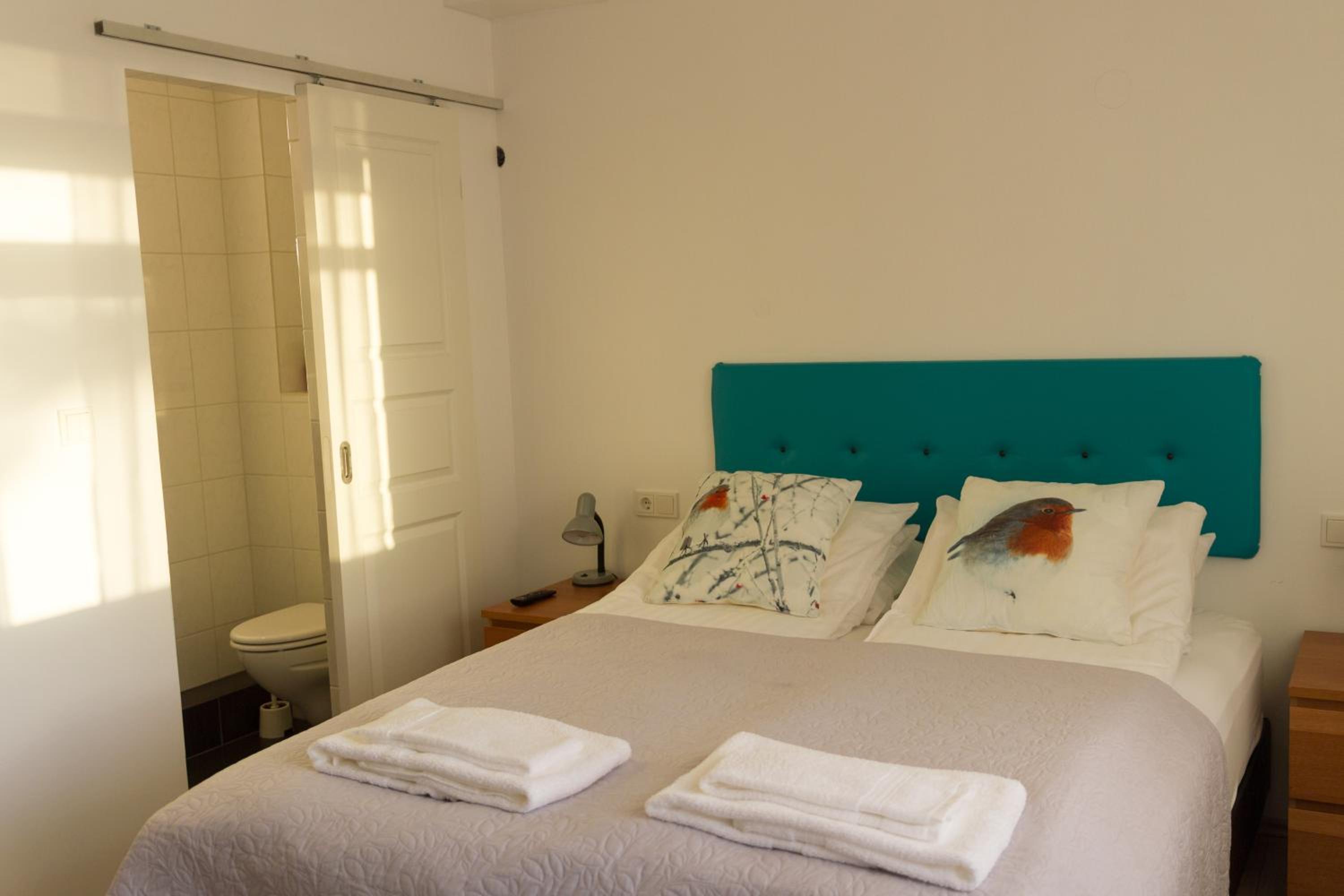 Double Room with Sea View - Photo 11